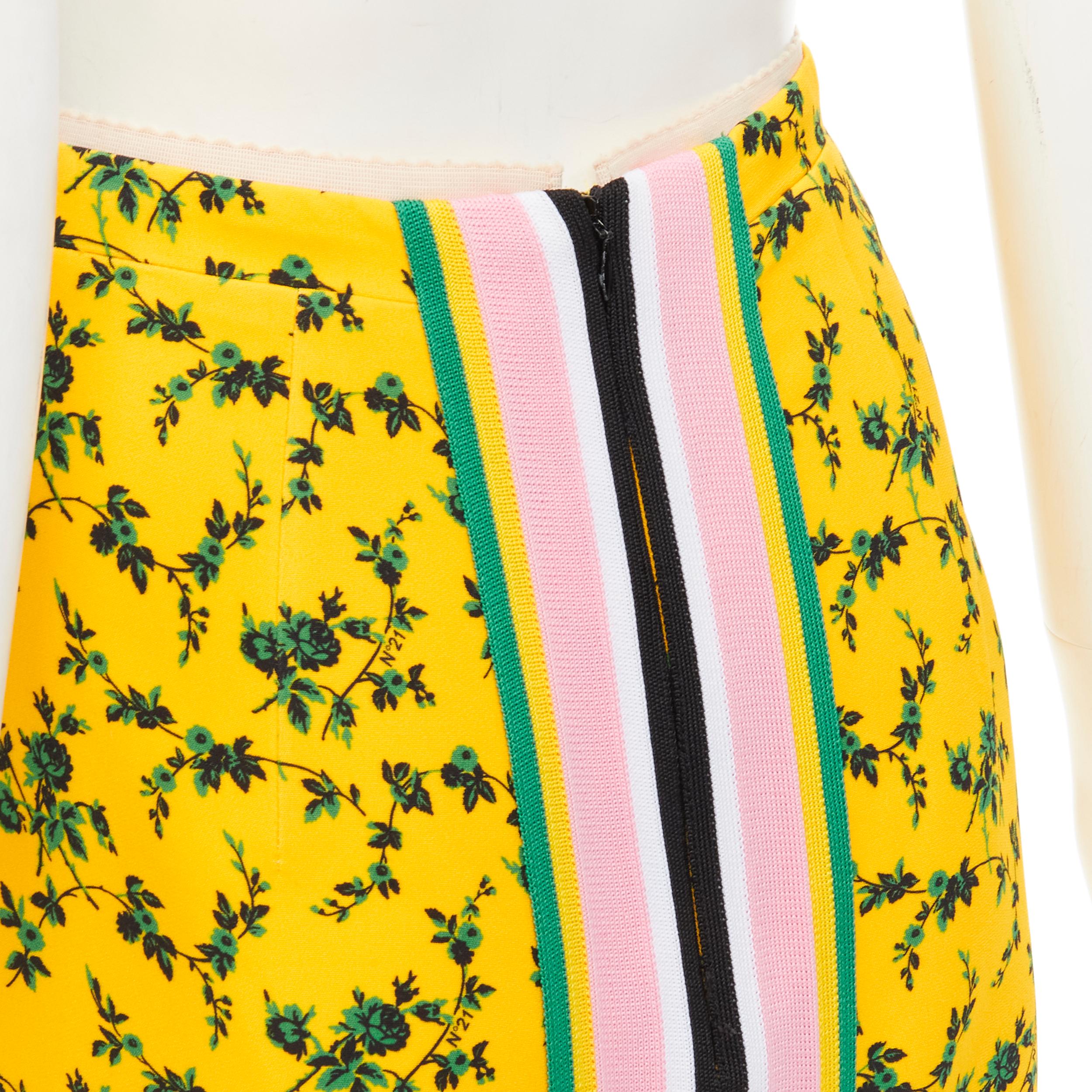 Yellow NO 21 yellow green leaf print contrast pink band pencil skirt IT38 XS For Sale