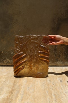 N. 22 In Cola - Scultura artistica di mani femminili in resina