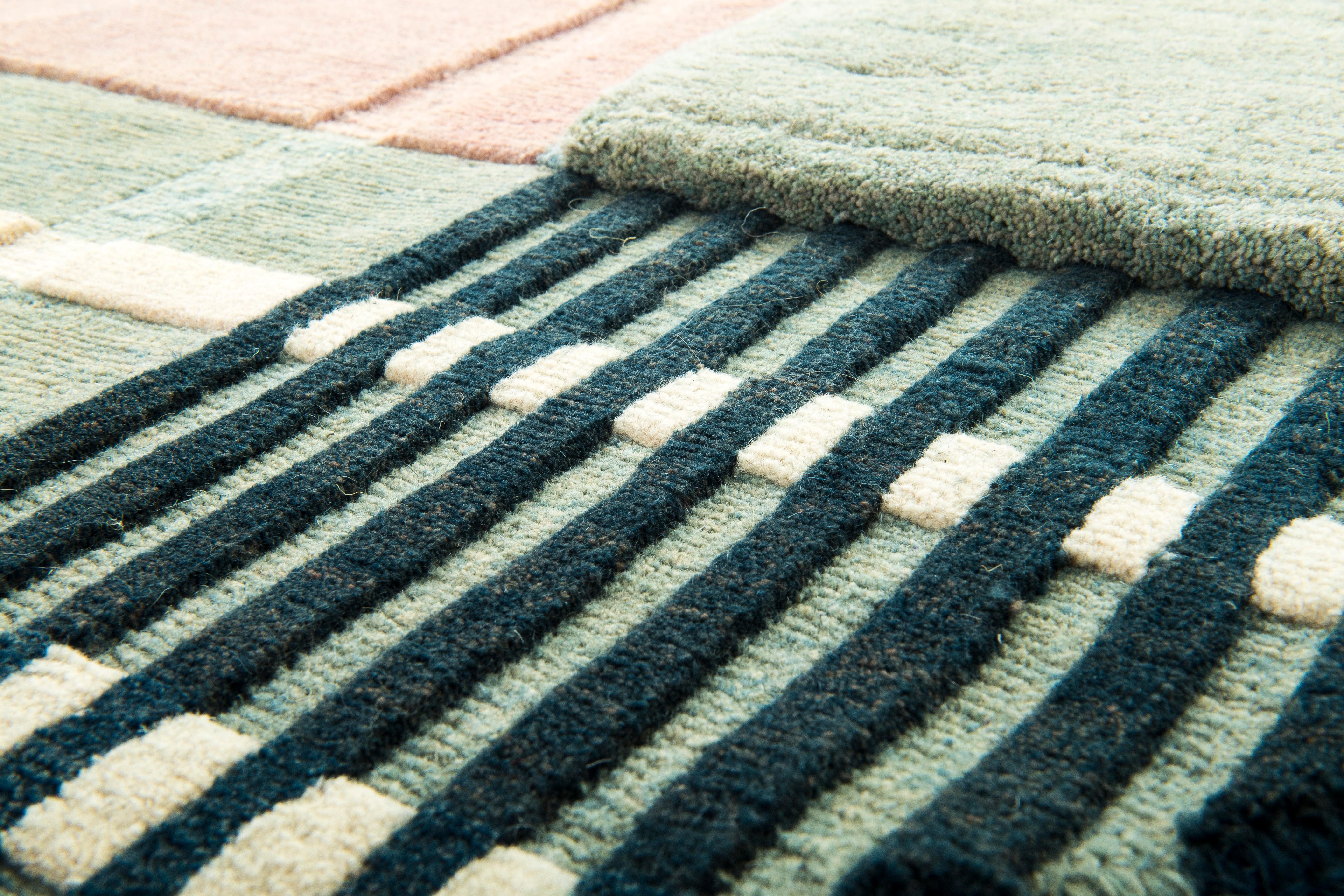 Nr. 256 Medley Handgeknüpfter Teppich von Lyk Carpet im Angebot 5