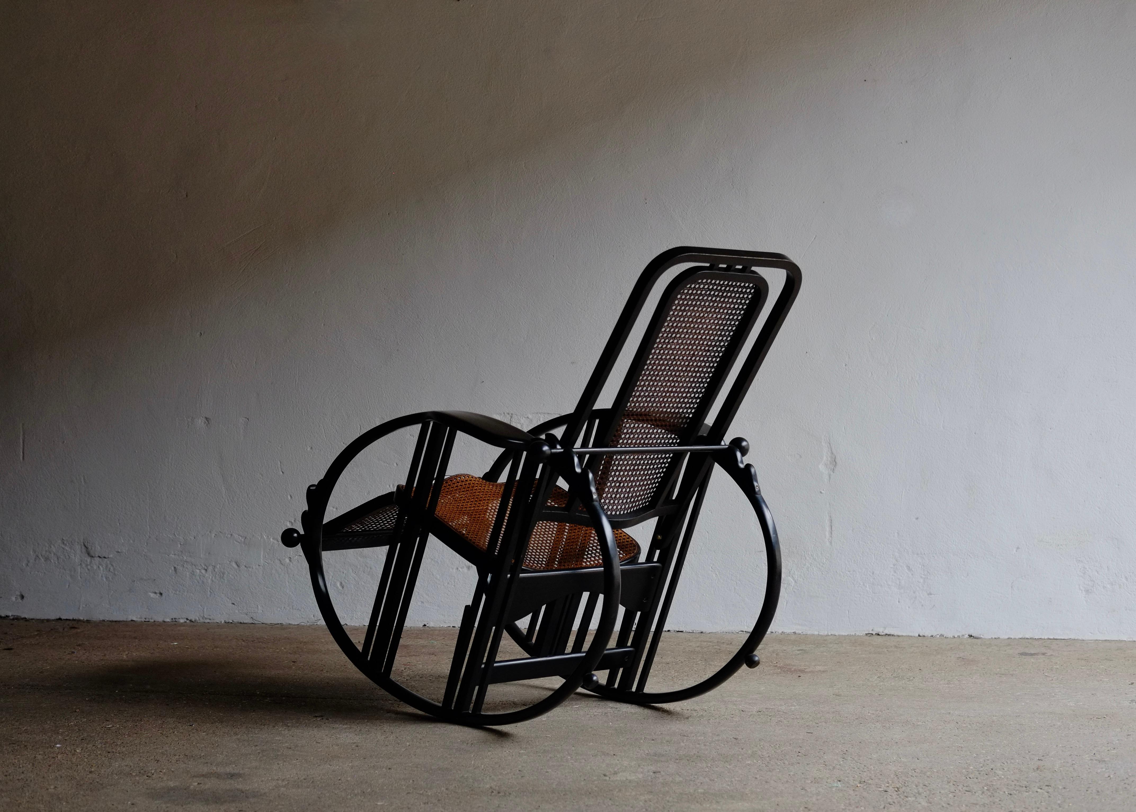 No. 267 Egg Rocking Chair by Josef Hoffmann 5