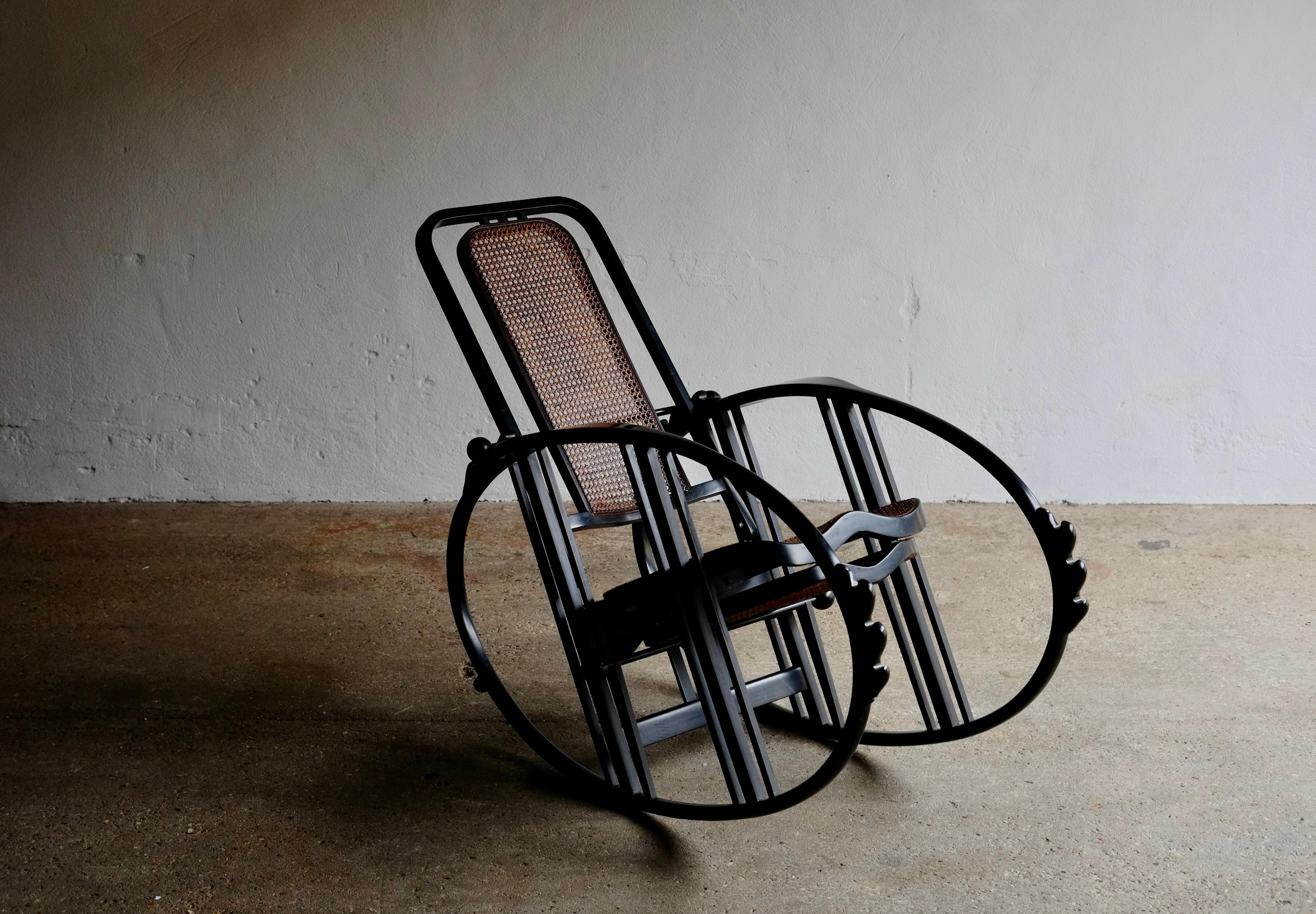 No. 267 Egg Rocking Chair by Josef Hoffmann 11