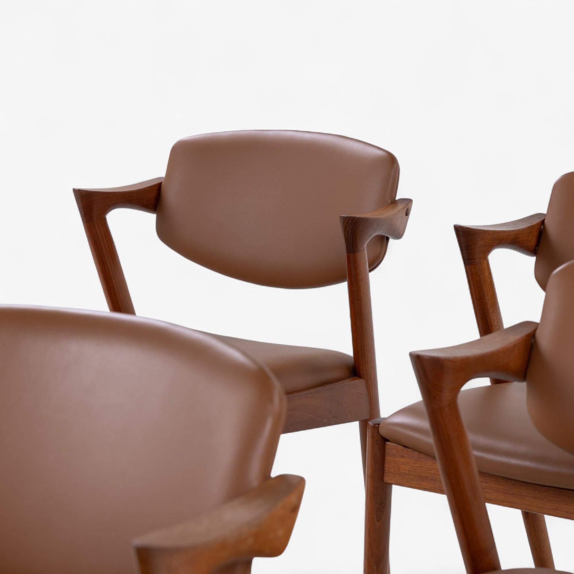 NO 42 - Set of 6 dining chairs in teak by Niels O. Møller For Sale 4
