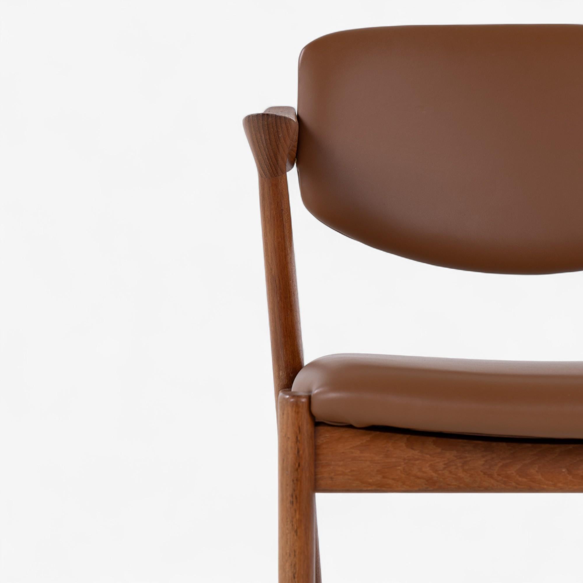 Leather NO 42 - Set of 6 dining chairs in teak by Niels O. Møller For Sale