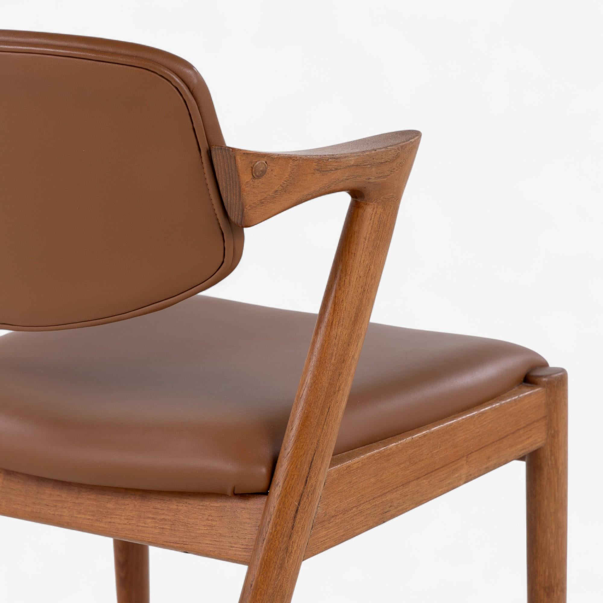 NO 42 - Set of 6 dining chairs in teak by Niels O. Møller For Sale 2