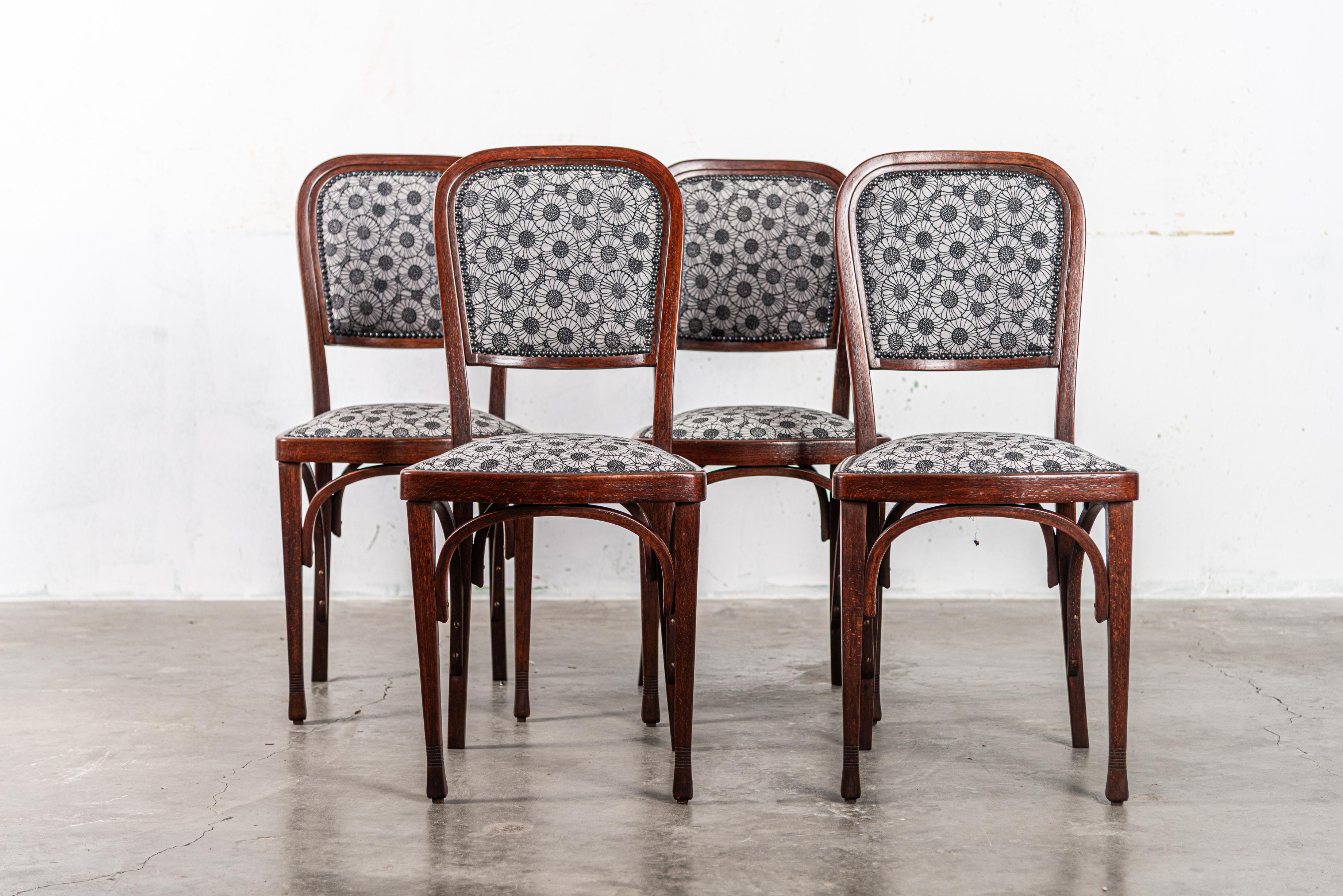 Jugendstil No. 715 Chaises Par Gustav Siegel, exécuté par J&J Kohn Vienne en 1901 en vente