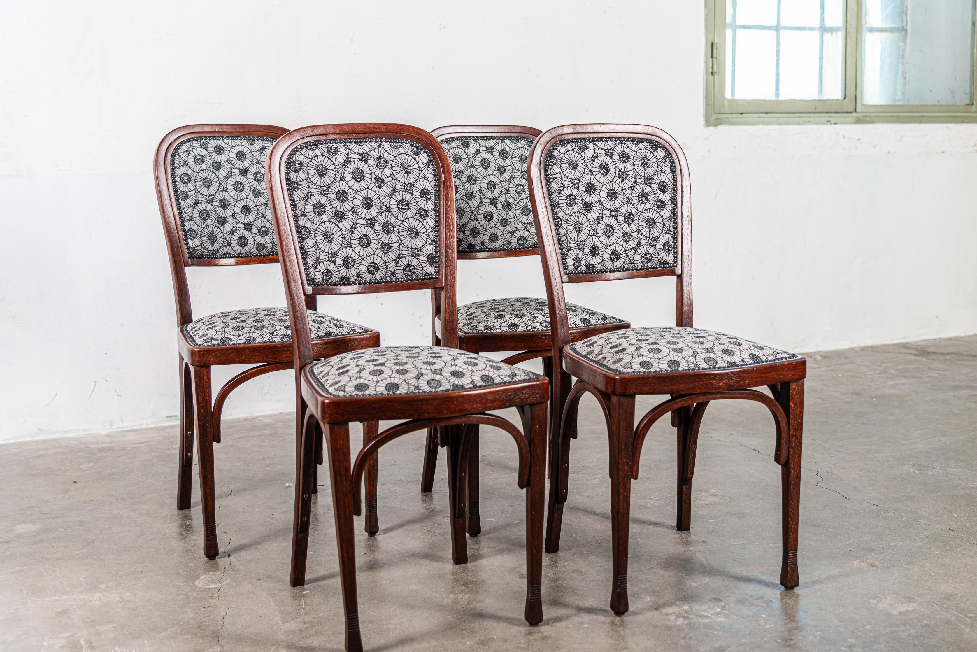No. 715 Chaises Par Gustav Siegel, exécuté par J&J Kohn Vienne en 1901 Bon état - En vente à Budapest, HU