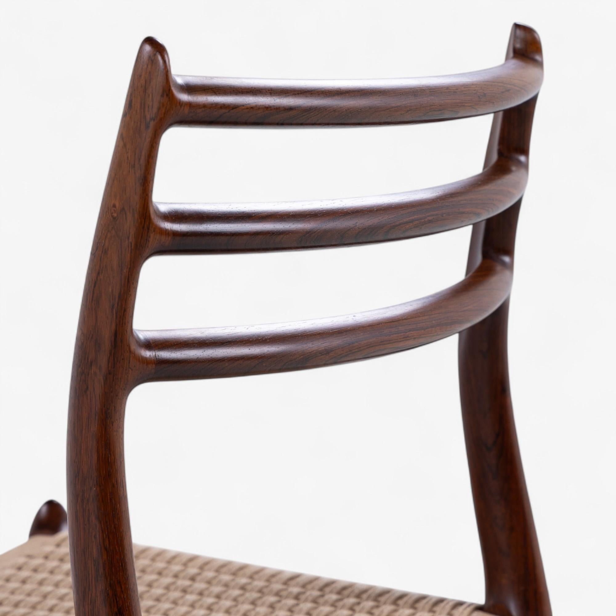 NO 78 - Juego de 6 sillas de comedor de palisandro de N.O. Møller en Bueno estado para la venta en Copenhagen, DK