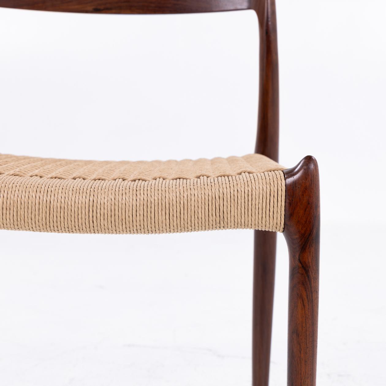 NO 78 - Set of 6 dining chairs in solid rosewood 2