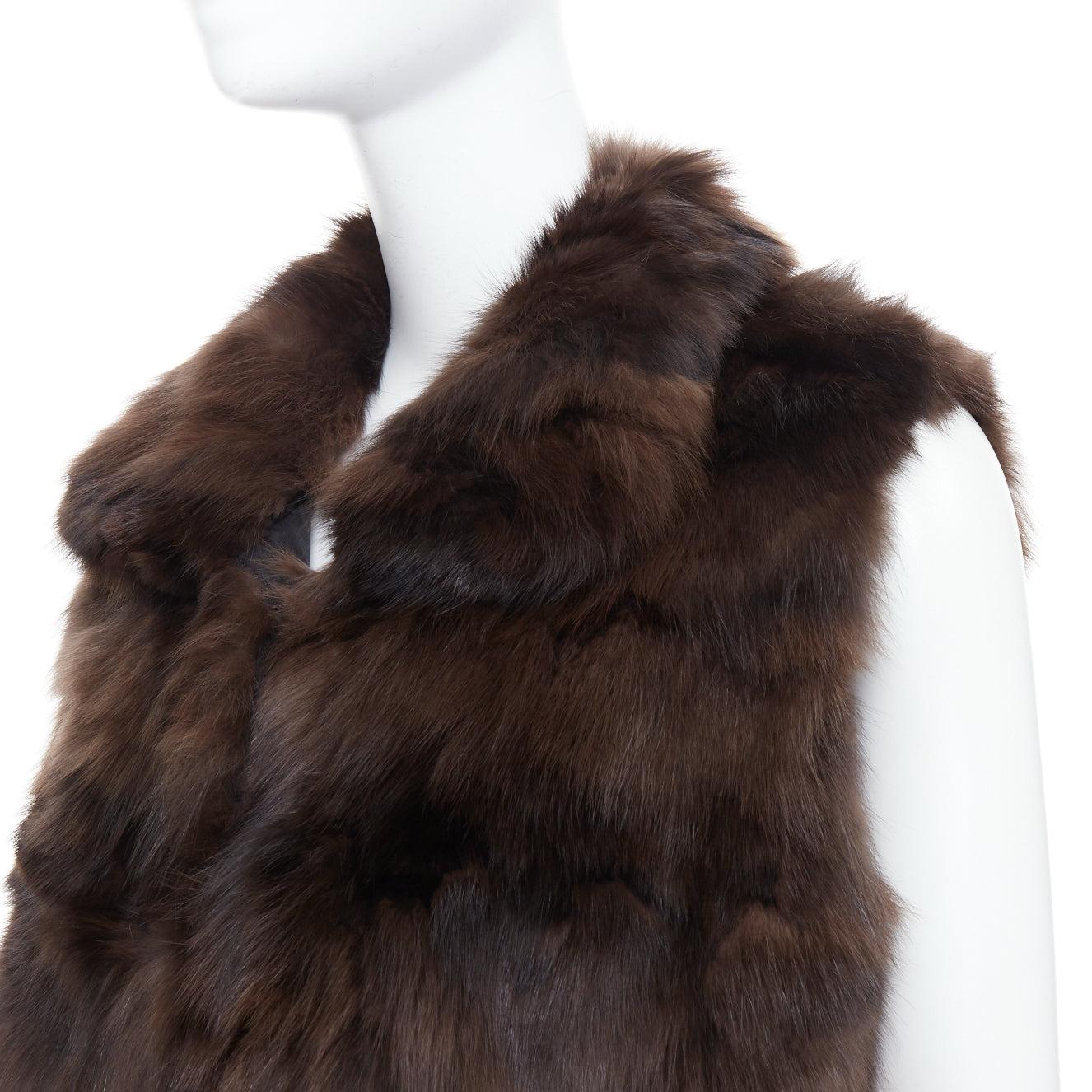 NO BRAND brown genuine fur collared pocketed vest gilet
Reference: CNLE/A00405
Brand: No Brand
Material: Fur
Color: Brown
Pattern: Solid
Closure: Hook & Bar
Lining: Brown Fabric

CONDITION:
Condition: Excellent, this item was pre-owned and is in