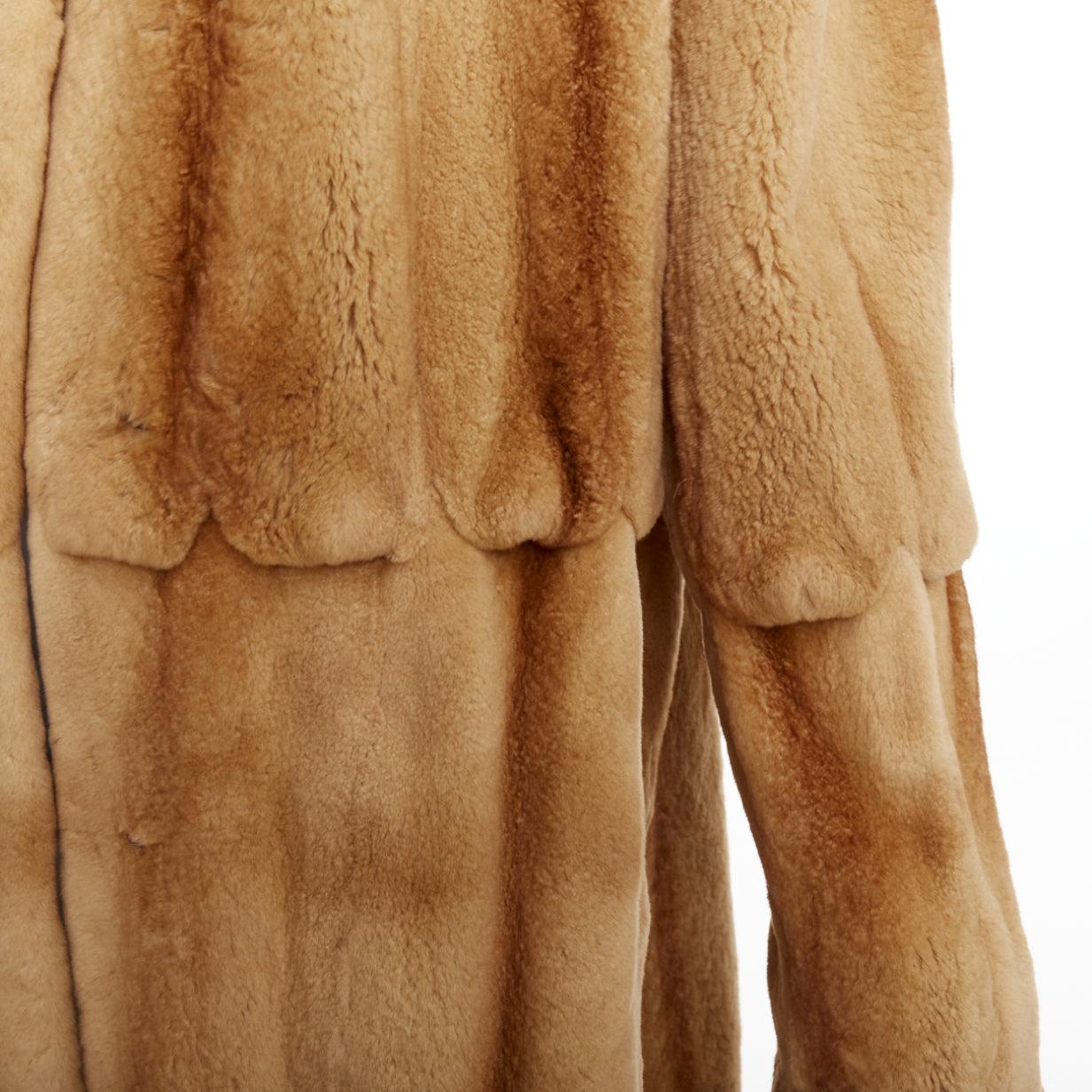 NO BRAND tan brown fur rounded shawl collar statement button long coat In condizioni ottime in vendita a Hong Kong, NT