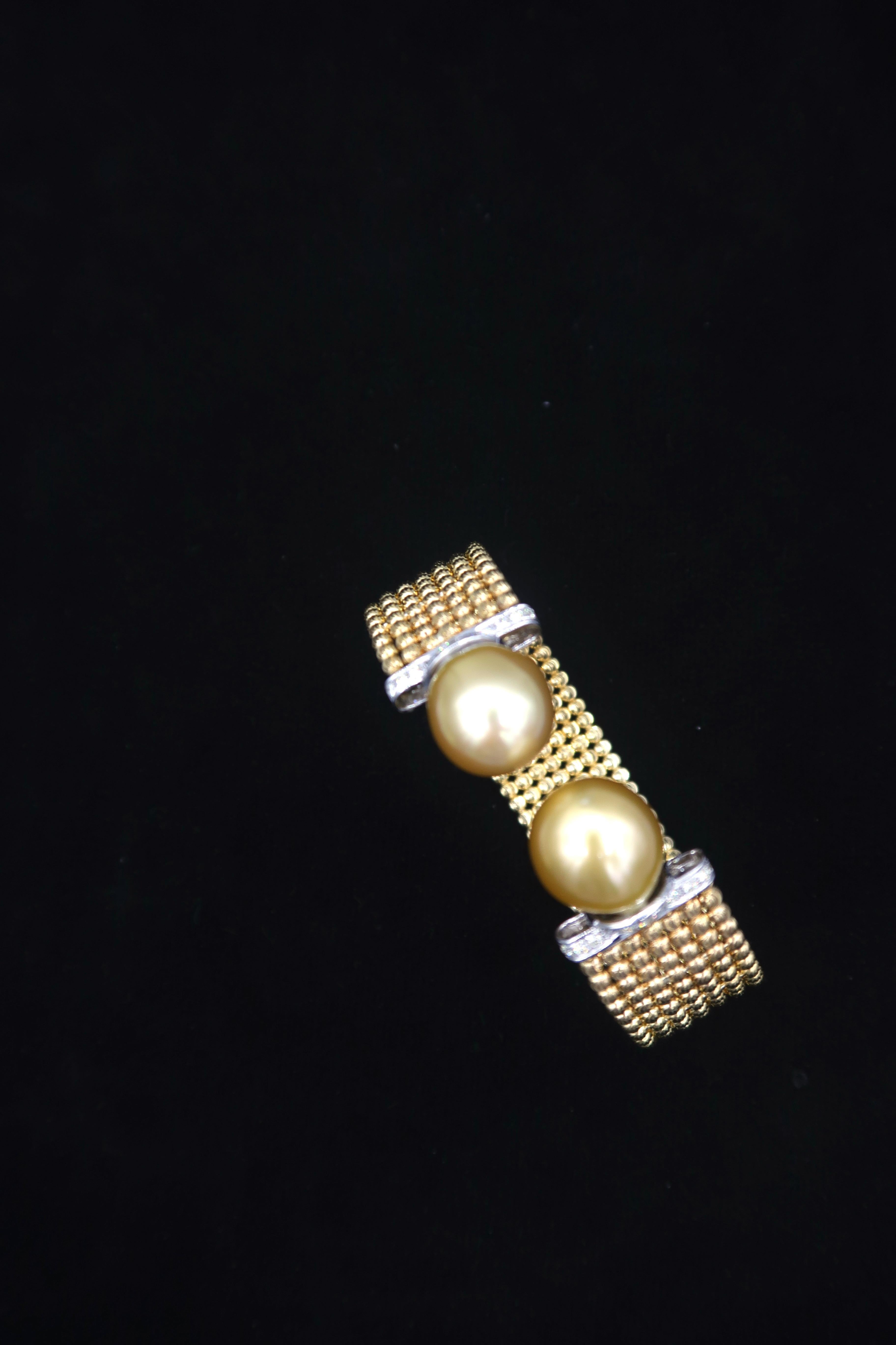 Brilliant Cut Easy-to-Wear Spring Open Bangle in 18K Gold w/ Diamonds & Gold South Sea Pearls For Sale