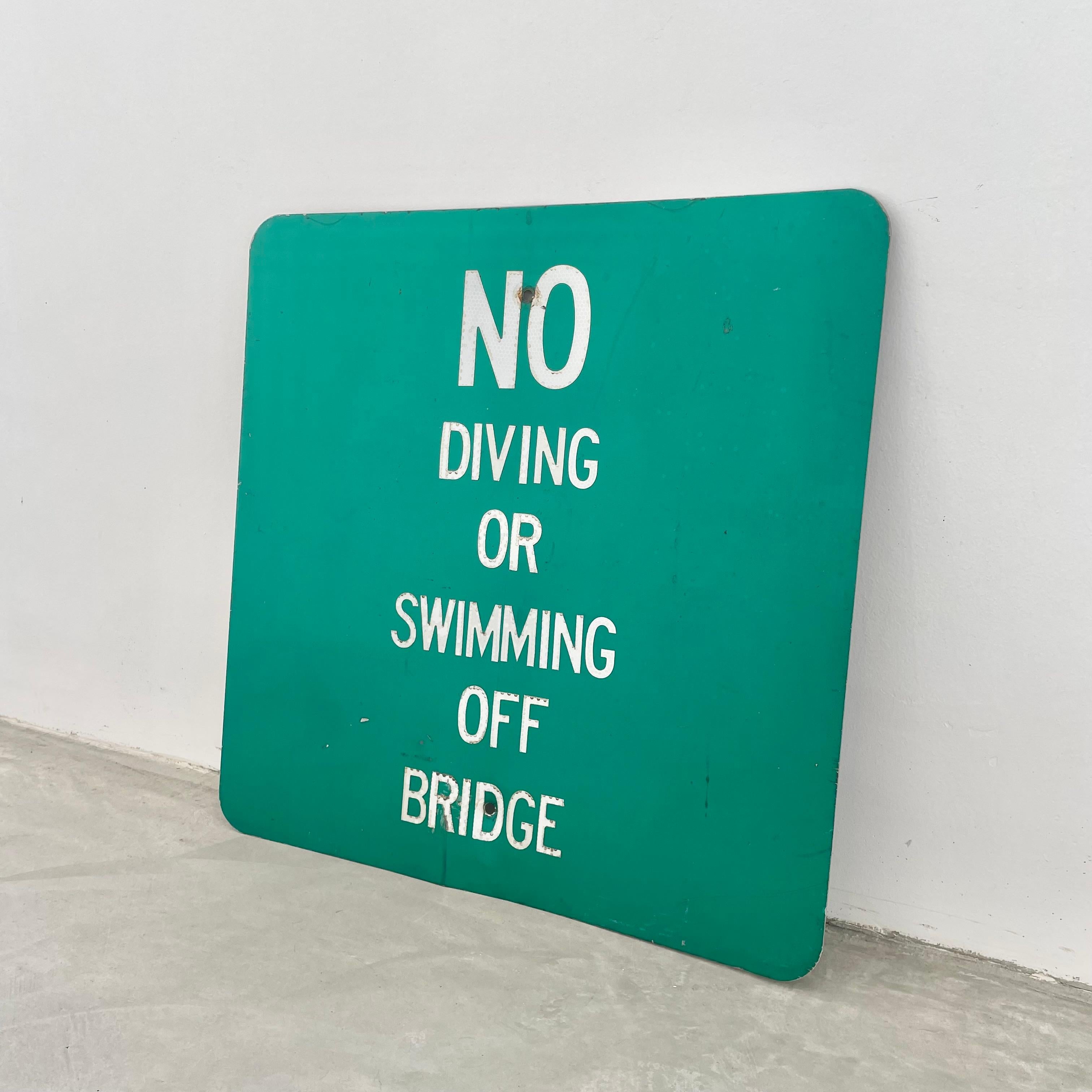 „No Diving“ POOL-Schild, 1980er Jahre, USA im Zustand „Gut“ im Angebot in Los Angeles, CA