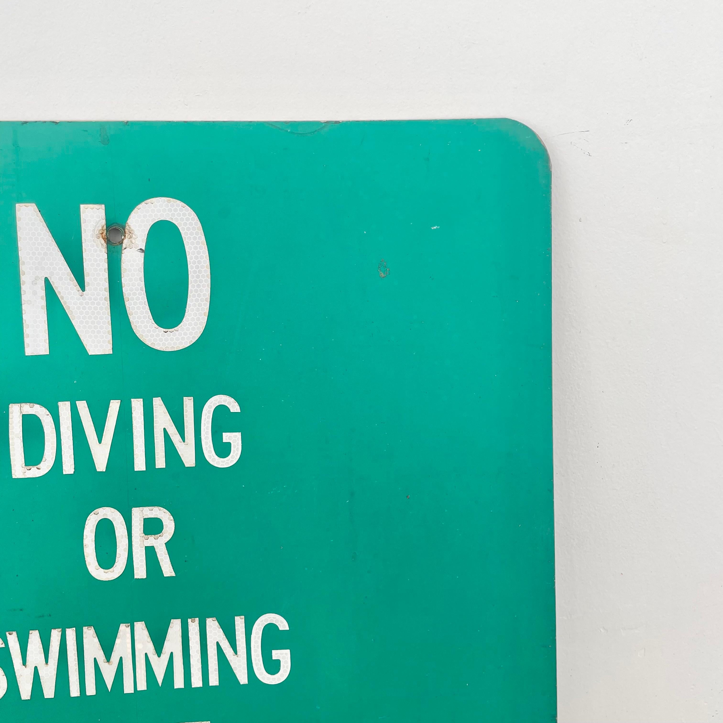 „No Diving“ POOL-Schild, 1980er Jahre, USA im Angebot 1
