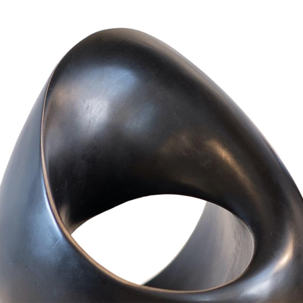 Sculpture no end bronze 
All in polished solid bronze.