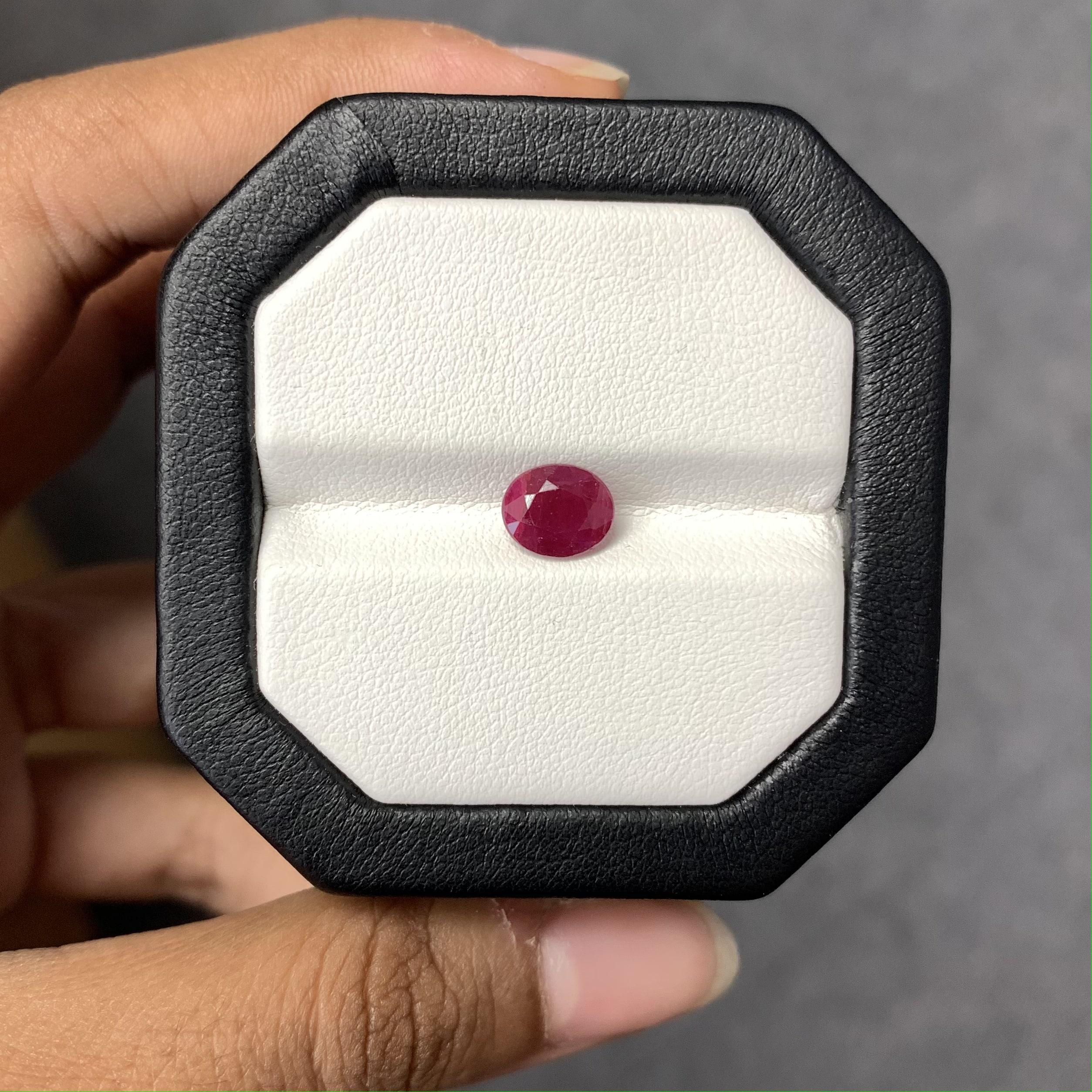 No-Heat 1.78 Carat Oval Cut Natural Ruby Pigeon Blood For Sale 2
