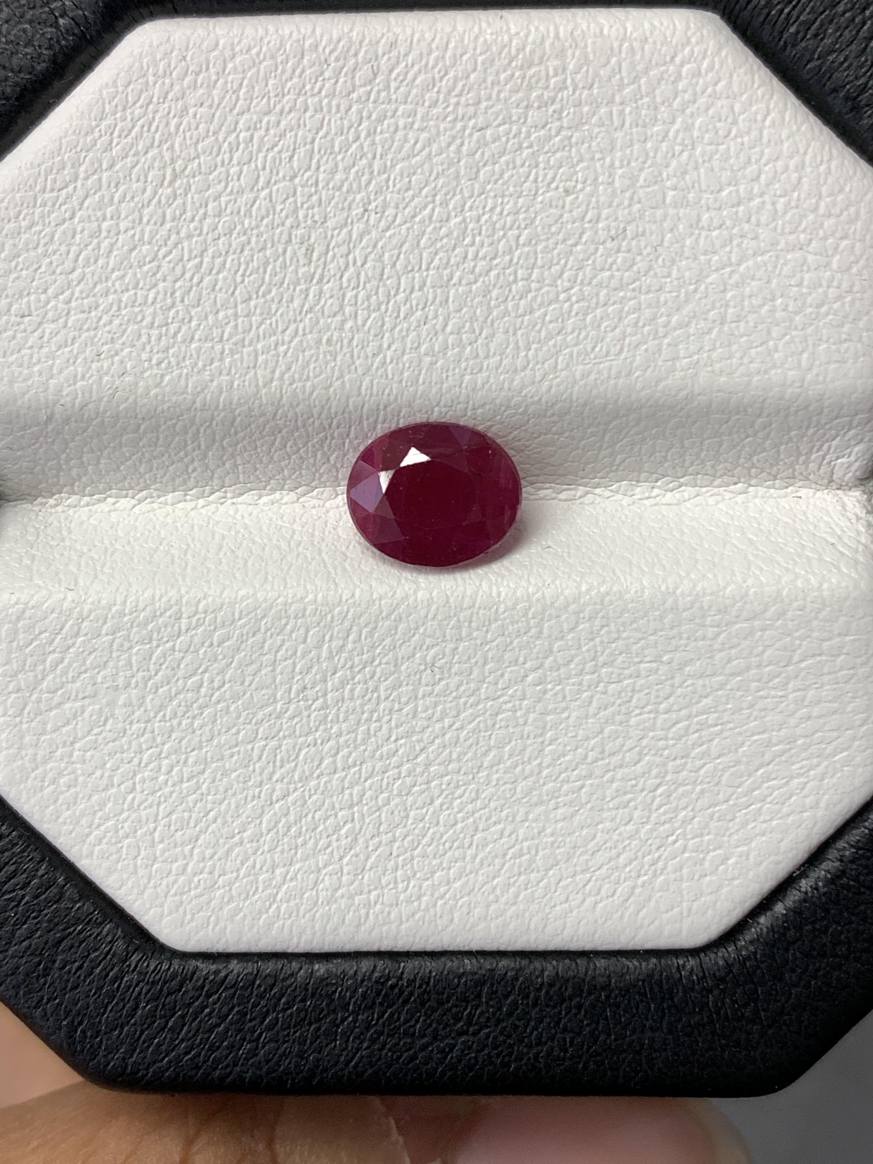 No-Heat 1.78 Carat Oval Cut Natural Ruby Pigeon Blood For Sale 4