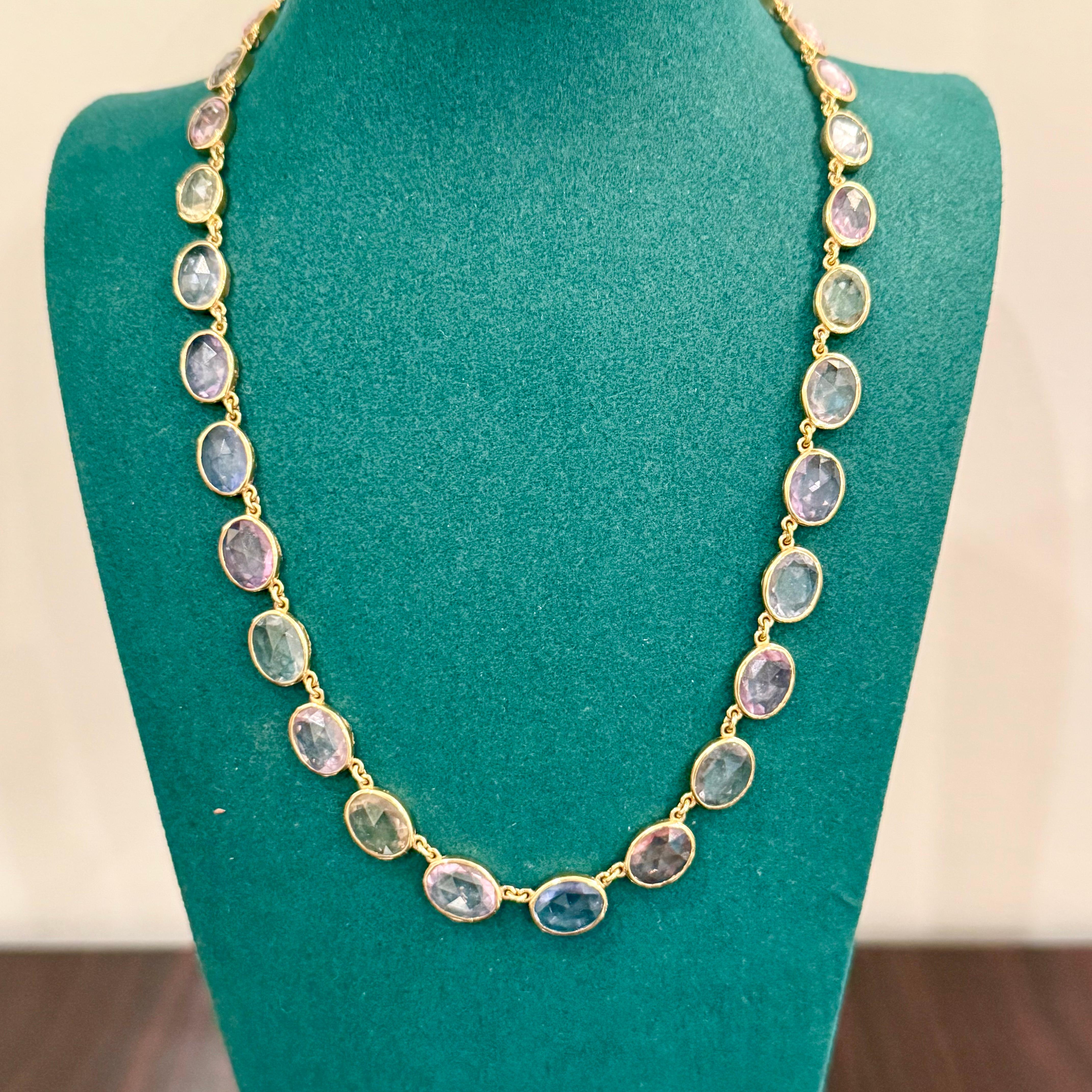 No Heat, 18 Carat  Yellow Gold, Sapphire Tennis Necklace 44 Carats Total Weight In New Condition For Sale In Los Angeles, CA