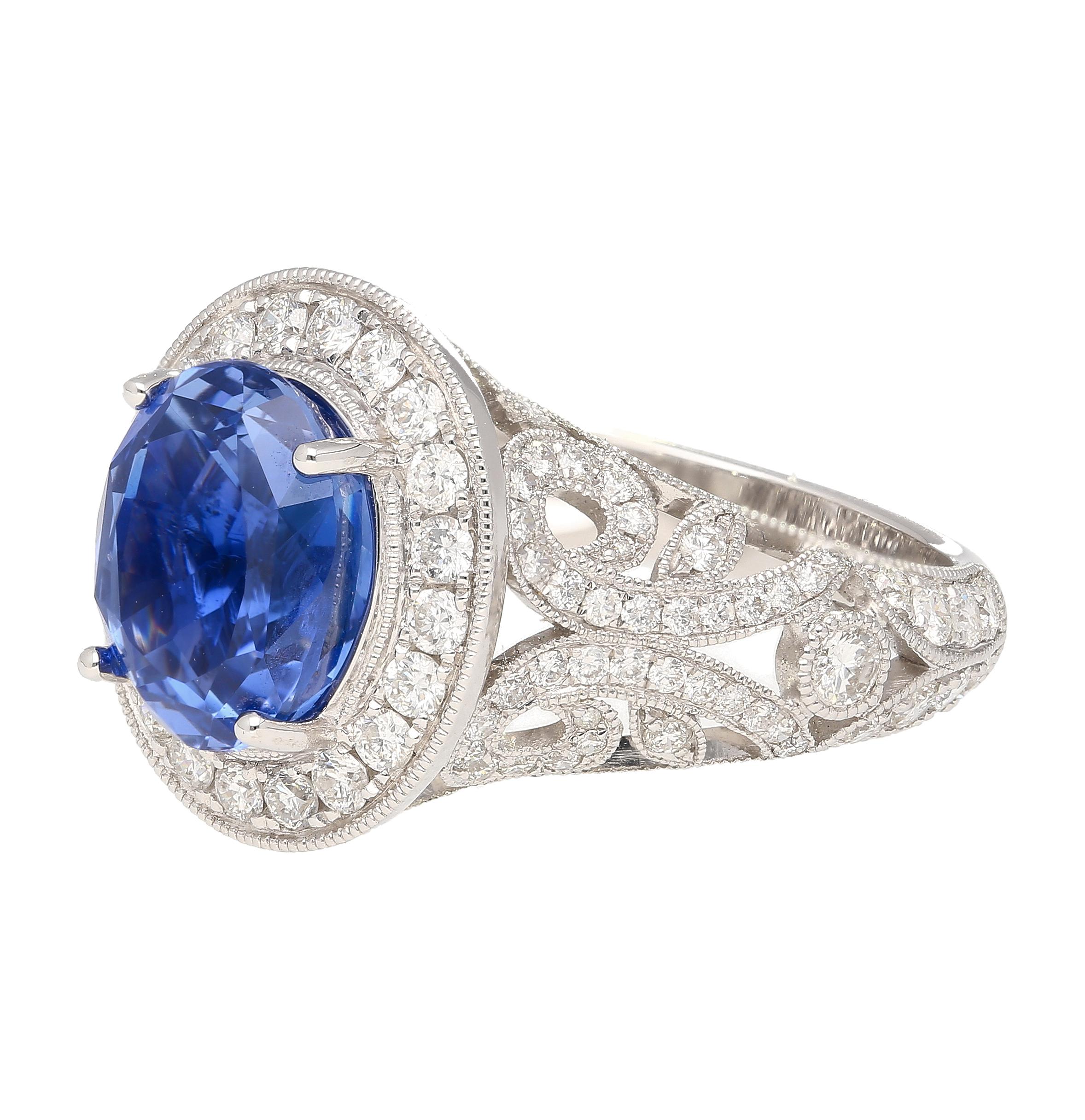 Oval Cut No Heat 4.84 Carat Violet-Blue Ceylon Sapphire with Diamonds in 18K Gold Ring For Sale