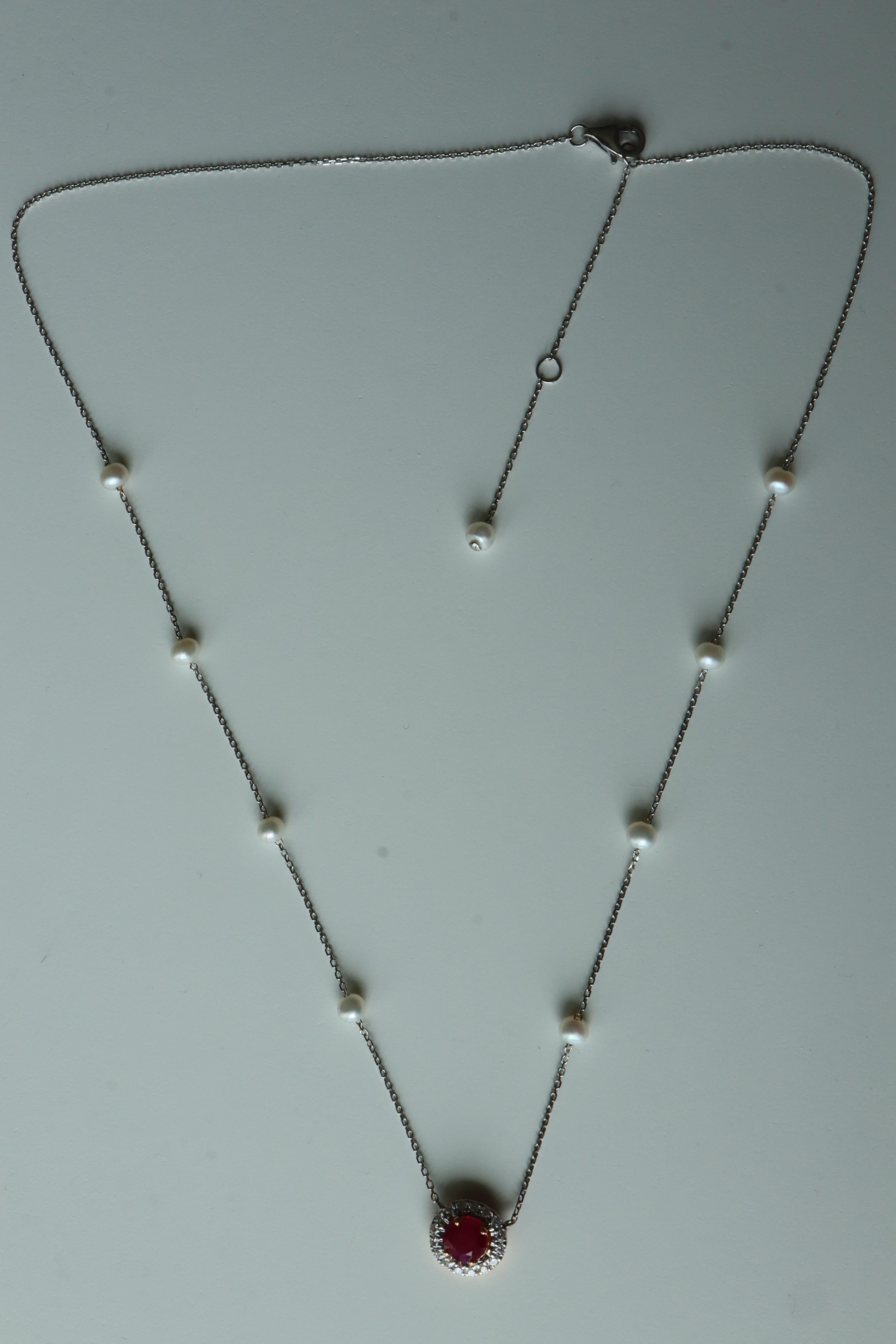 Collar No Heat Burma Ruby con diamantes naturales y perlas akoya Corte oval en venta