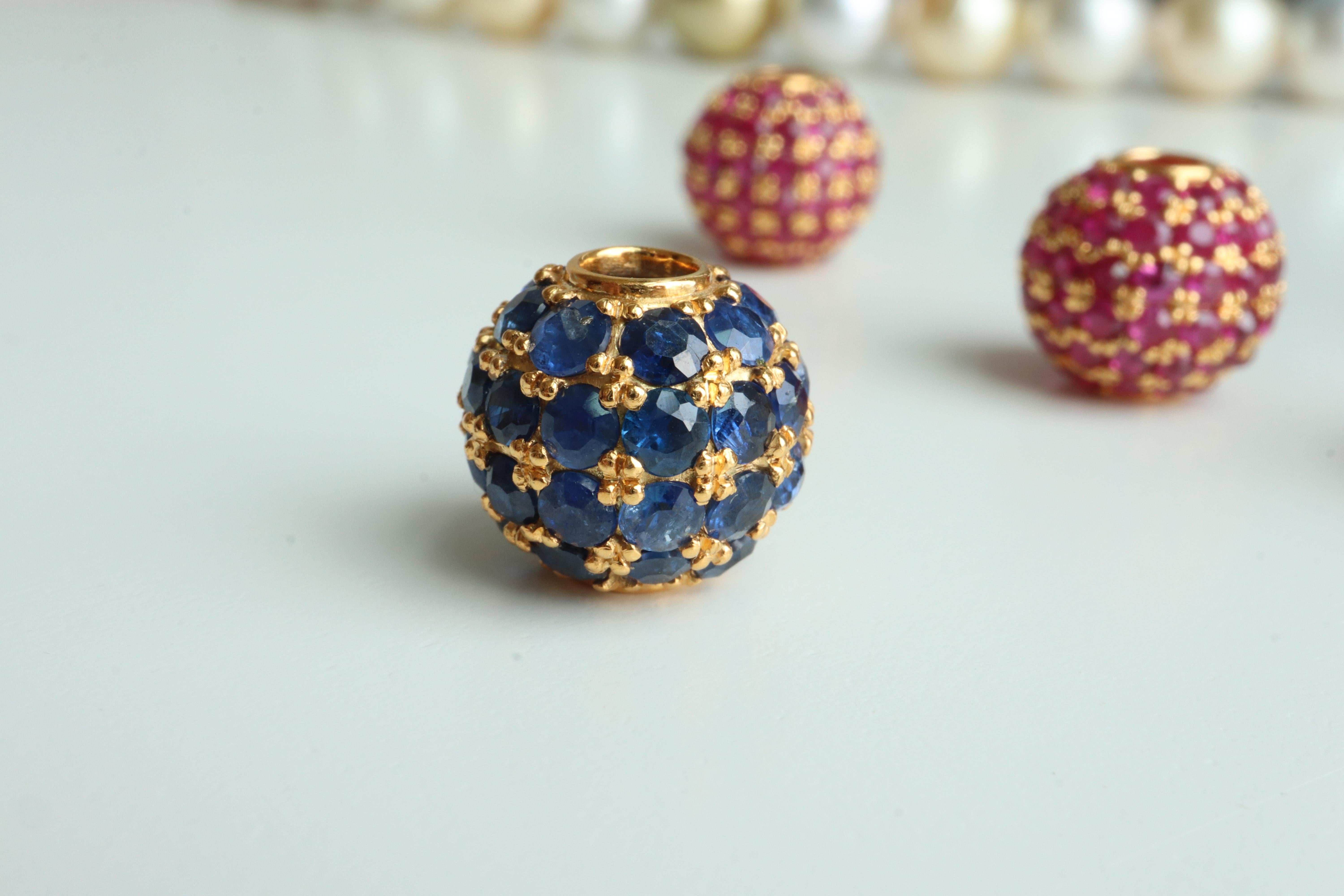No Heat Burma Sapphire Pendant Bead Ball in 18K Yellow Gold-Sapphire Charm For Sale 2