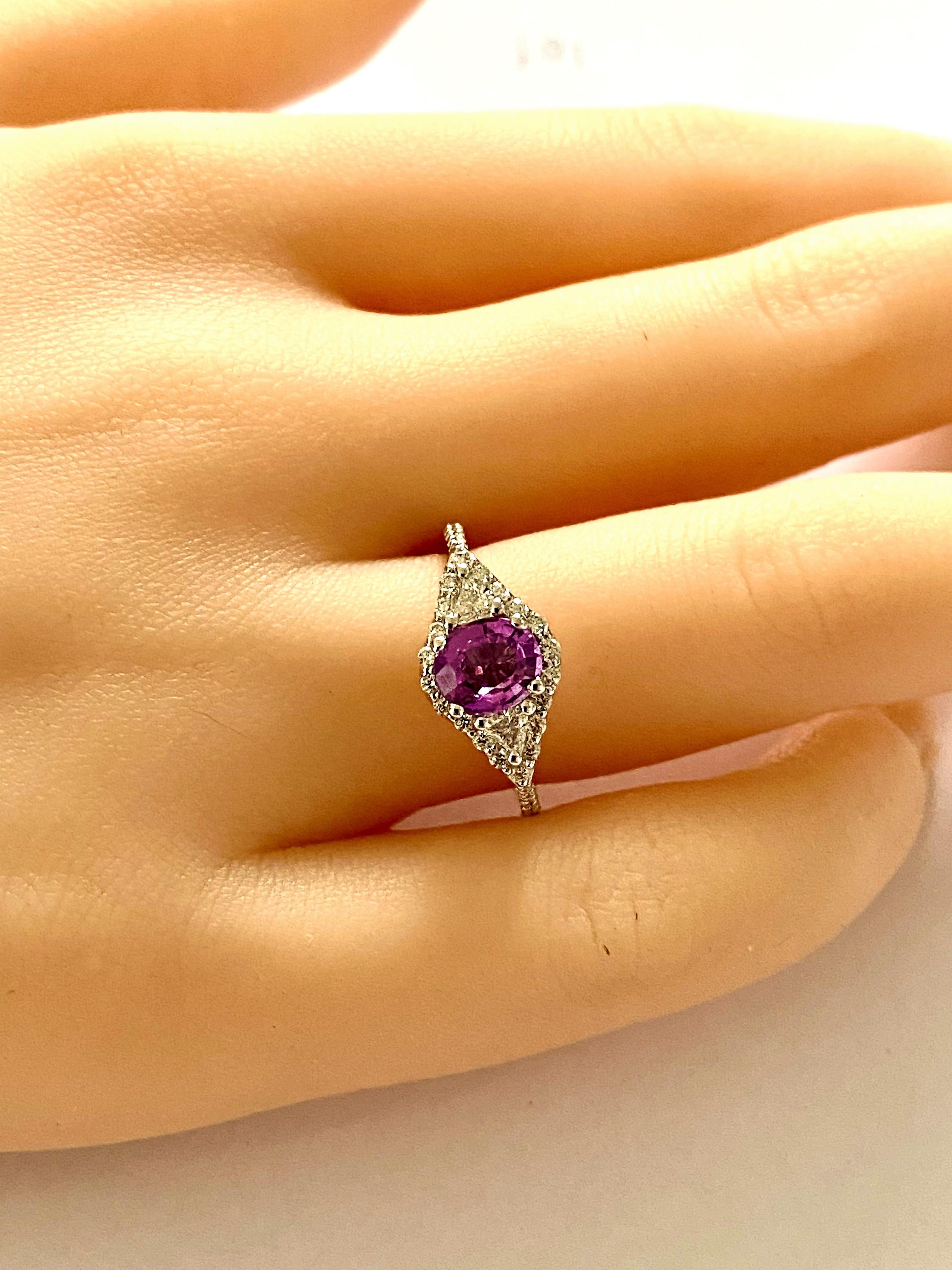 GIA Certified No Heat Ceylon Pink Sapphire Diamond 18 Karat Gold Cocktail Ring  In New Condition For Sale In New York, NY
