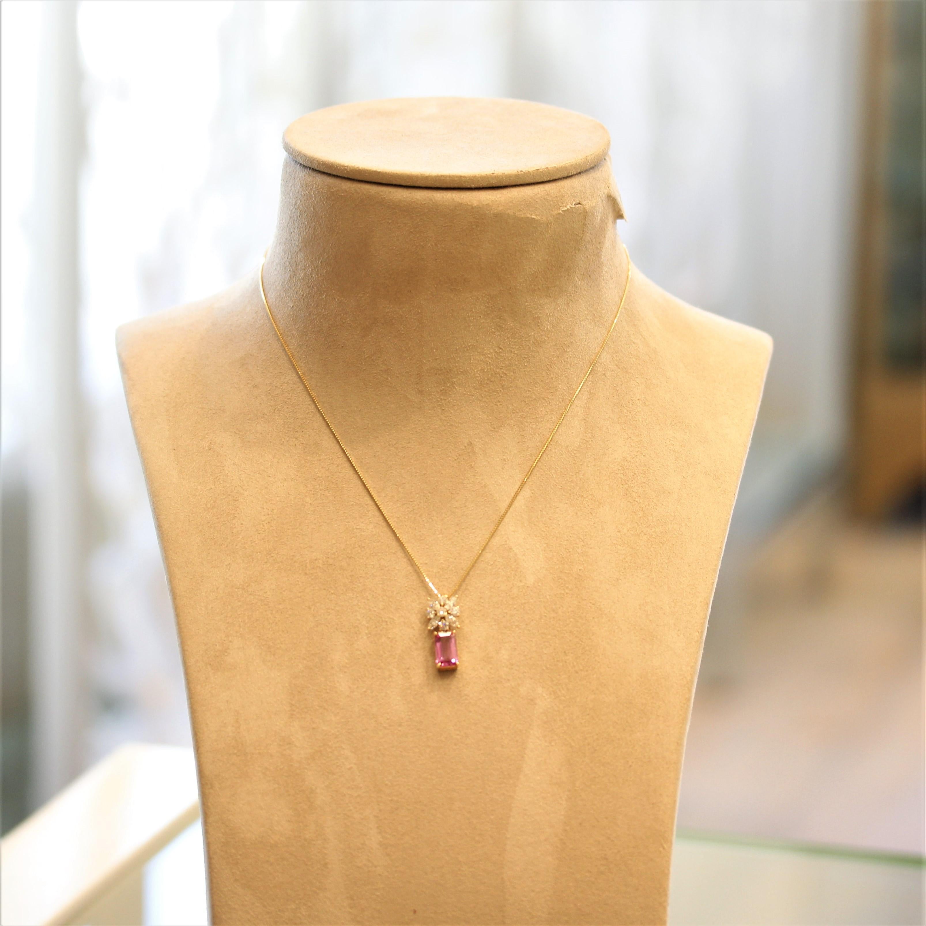 Women's No-Heat Pink Sapphire Diamond Gold Pendant, GIA Certified