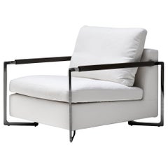 Poltrona No Logo Light Lusso con tappezzeria bianca e struttura in nichel di Sergio Bicego