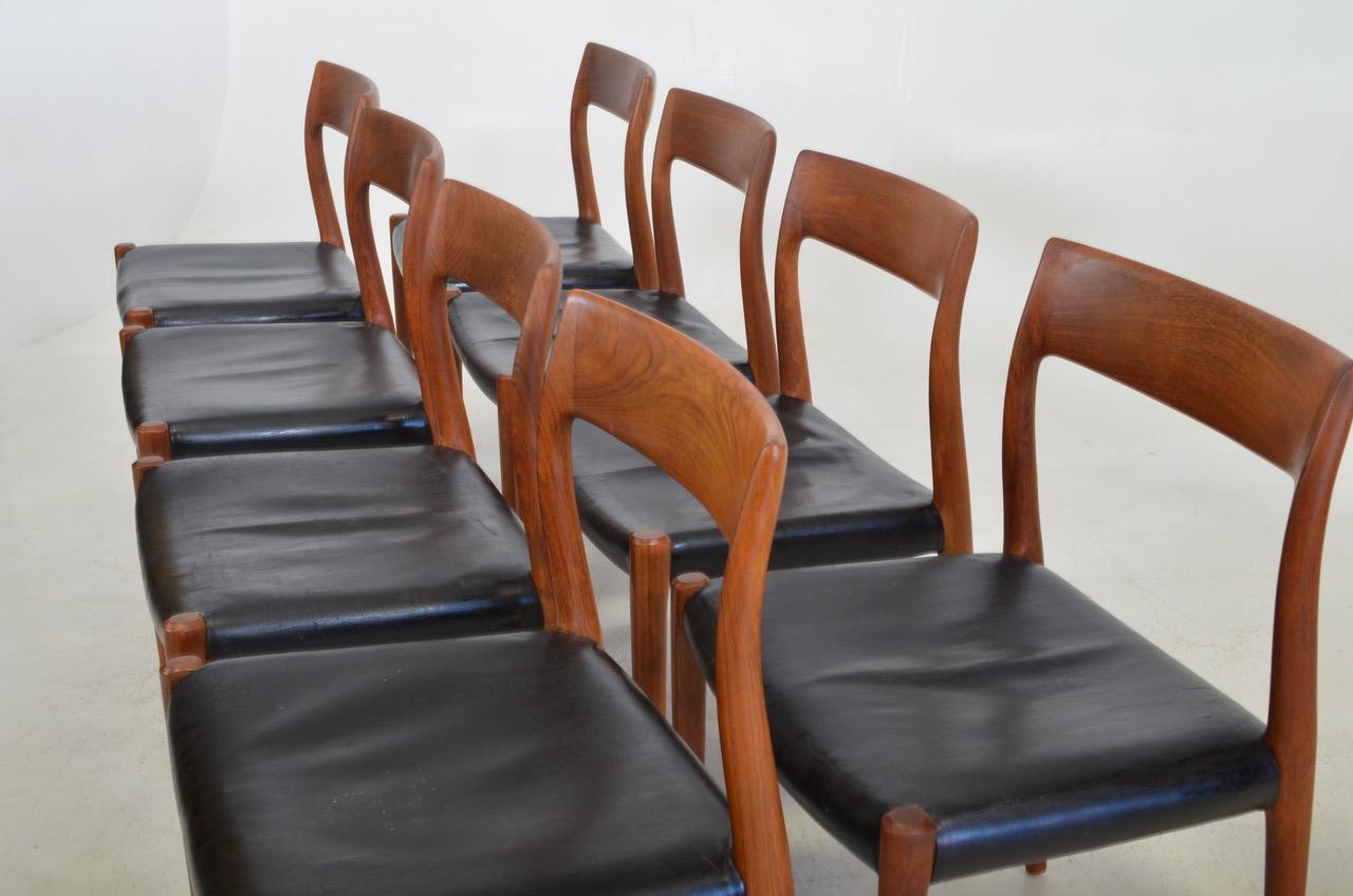 Danish N.O. Møller Teak Dining Chairs, Set of Eight by Møllers Møbelfabrik in Denmark