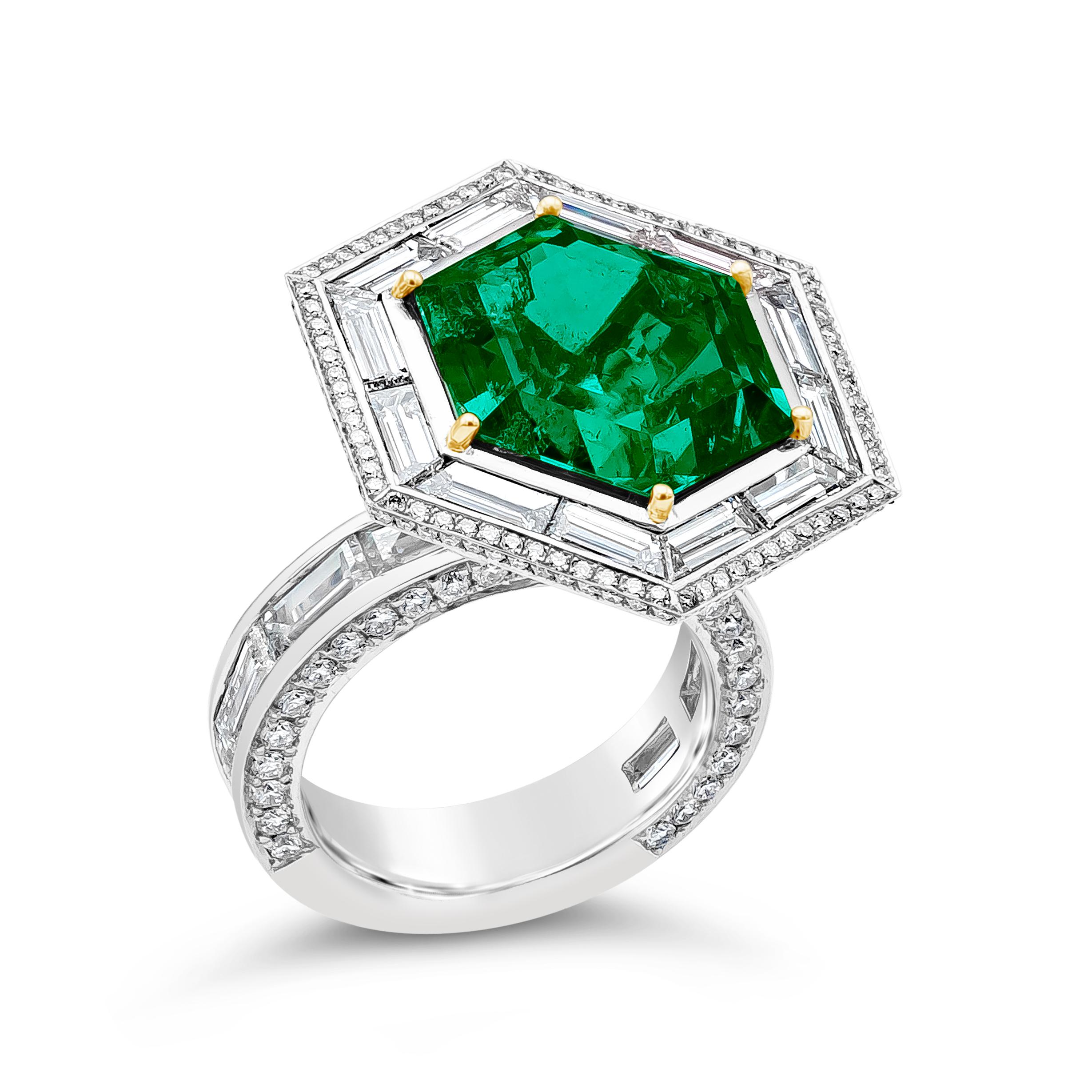 No-Oil 9.28 Carat Hexagon Cut Colombian Emerald and Diamond Fashion Ring In New Condition For Sale In New York, NY