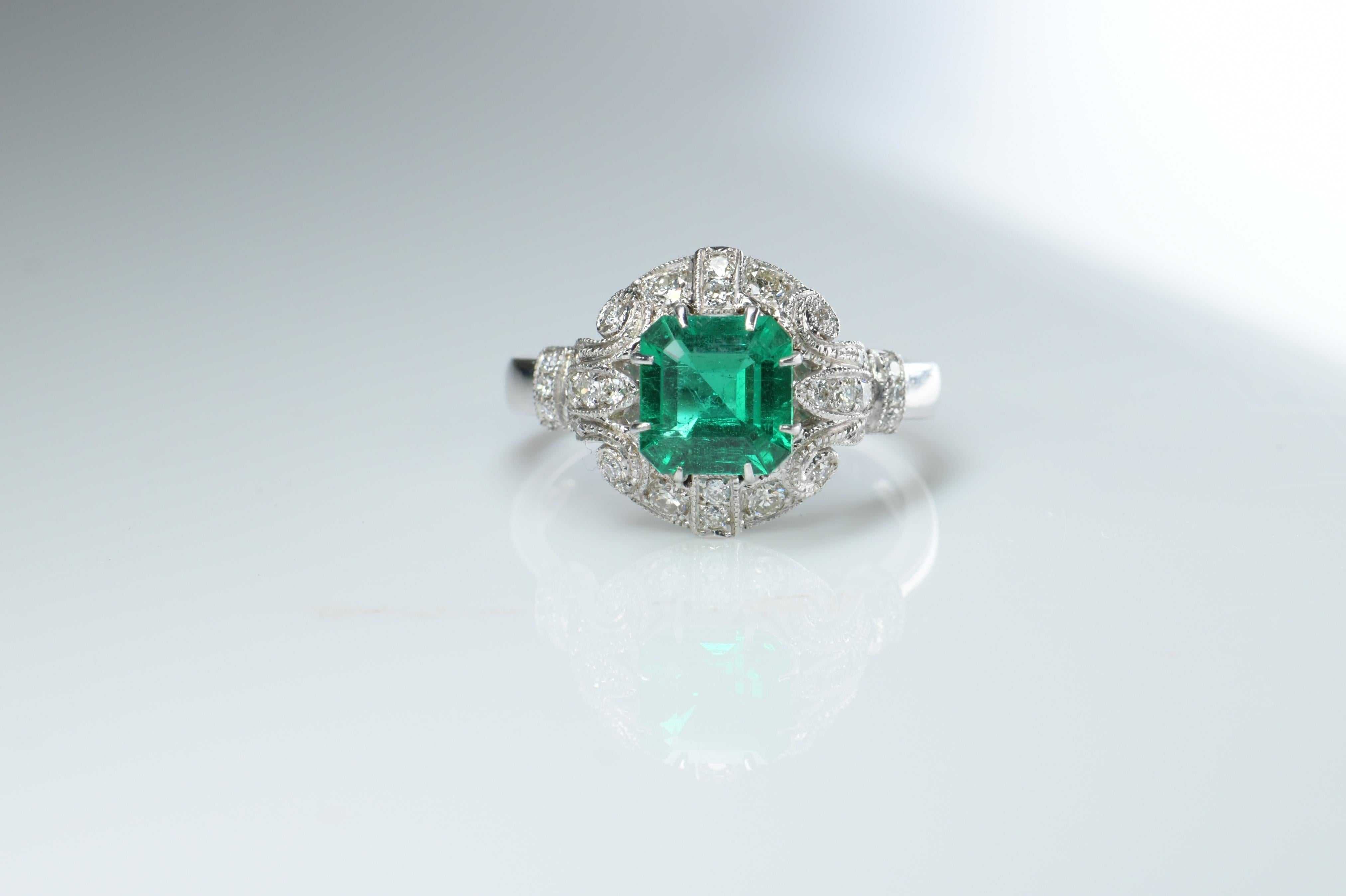 No Oil Colombia Emerald Diamond Ring AGL Certification 2