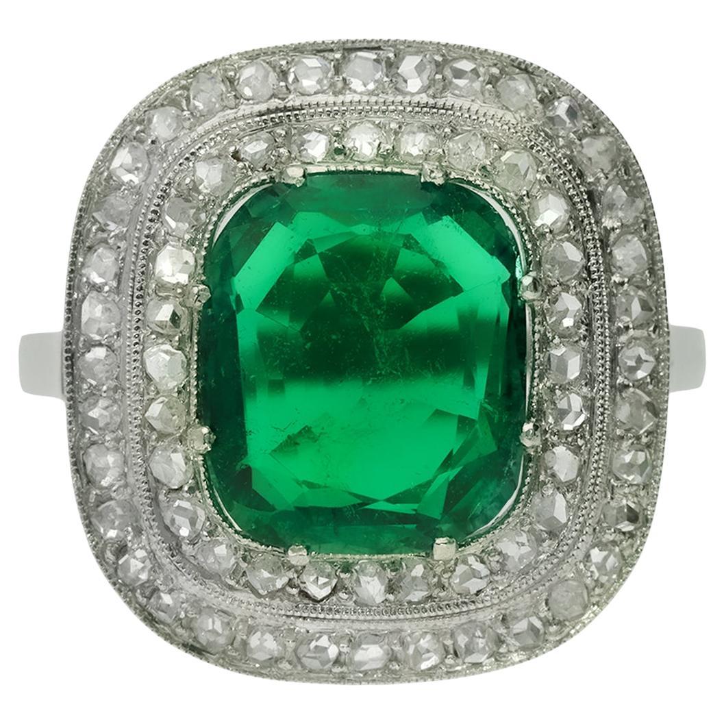 Anello a grappolo con smeraldo colombiano naturale e diamanti No Oil, circa 1920