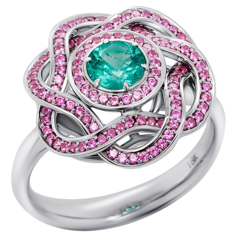 No Oil Round Emerald Floral 18K Gold Ring with Pink Sapphires For Sale