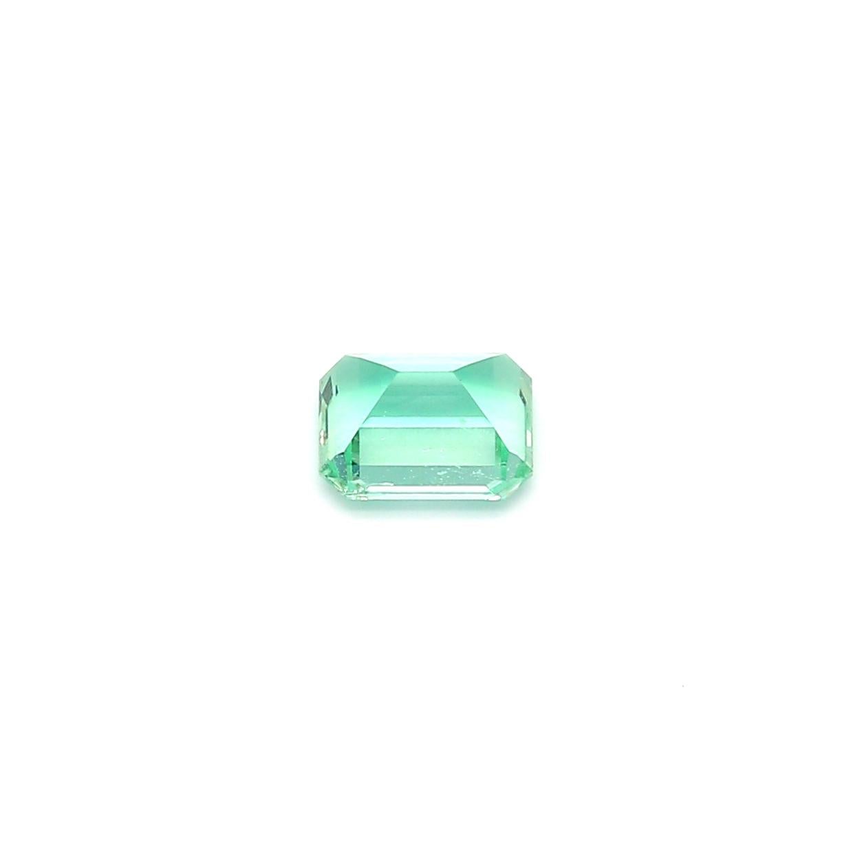 An amazing Russian Emerald which allows jewelers to create a unique piece of wearable art.
This exceptional quality gemstone would make a custom-made jewelry design. Perfect for a Ring or Pendant.

Shape - Octagon
Weight - 0.53 ct
Treatment - 