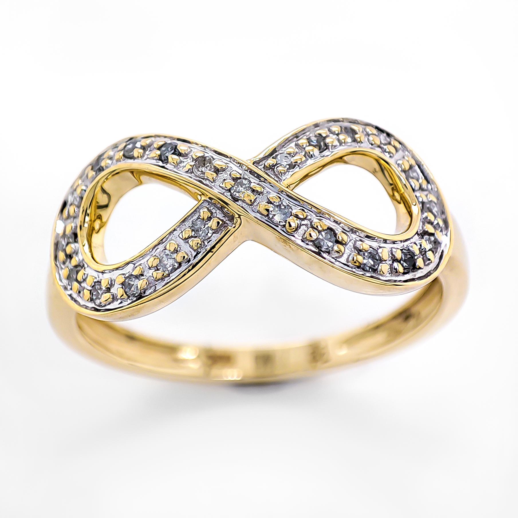 FOR US CUSTOMER NO VAT!

This delicate and stylish piece features a total carat weight of 0.14, distributed across 15 diamonds. The diamonds exhibit a range of colors from G to H, providing a beautiful spectrum of diamond tones.

Crafted in 9K white