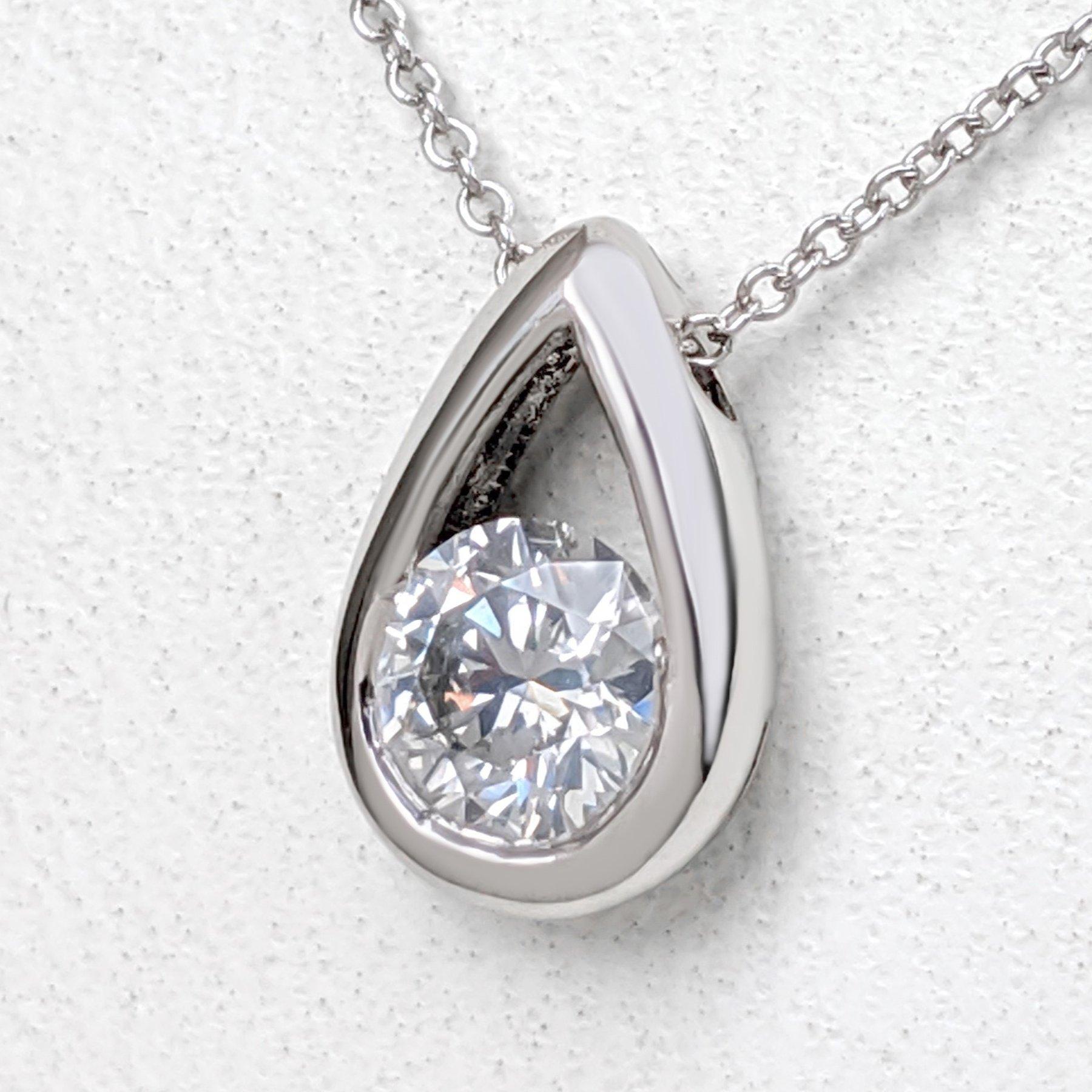NO RESERVE! 0.50 Carat Diamond - 14 kt. White gold - Necklace with pendant In New Condition For Sale In Ramat Gan, IL
