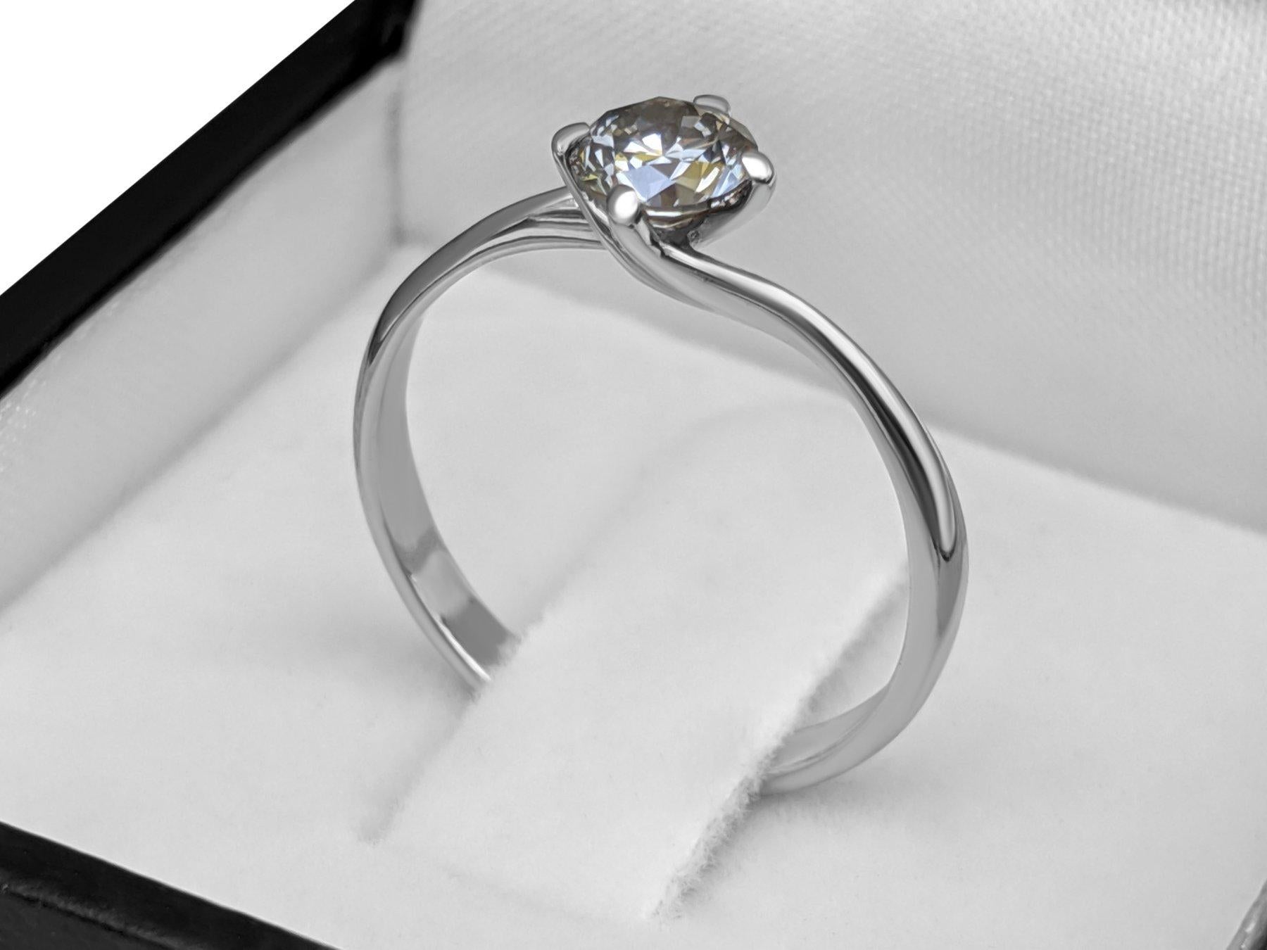 Women's NO RESERVE! 0.51 Fancy Grey Diamonds - 14K White Ring For Sale
