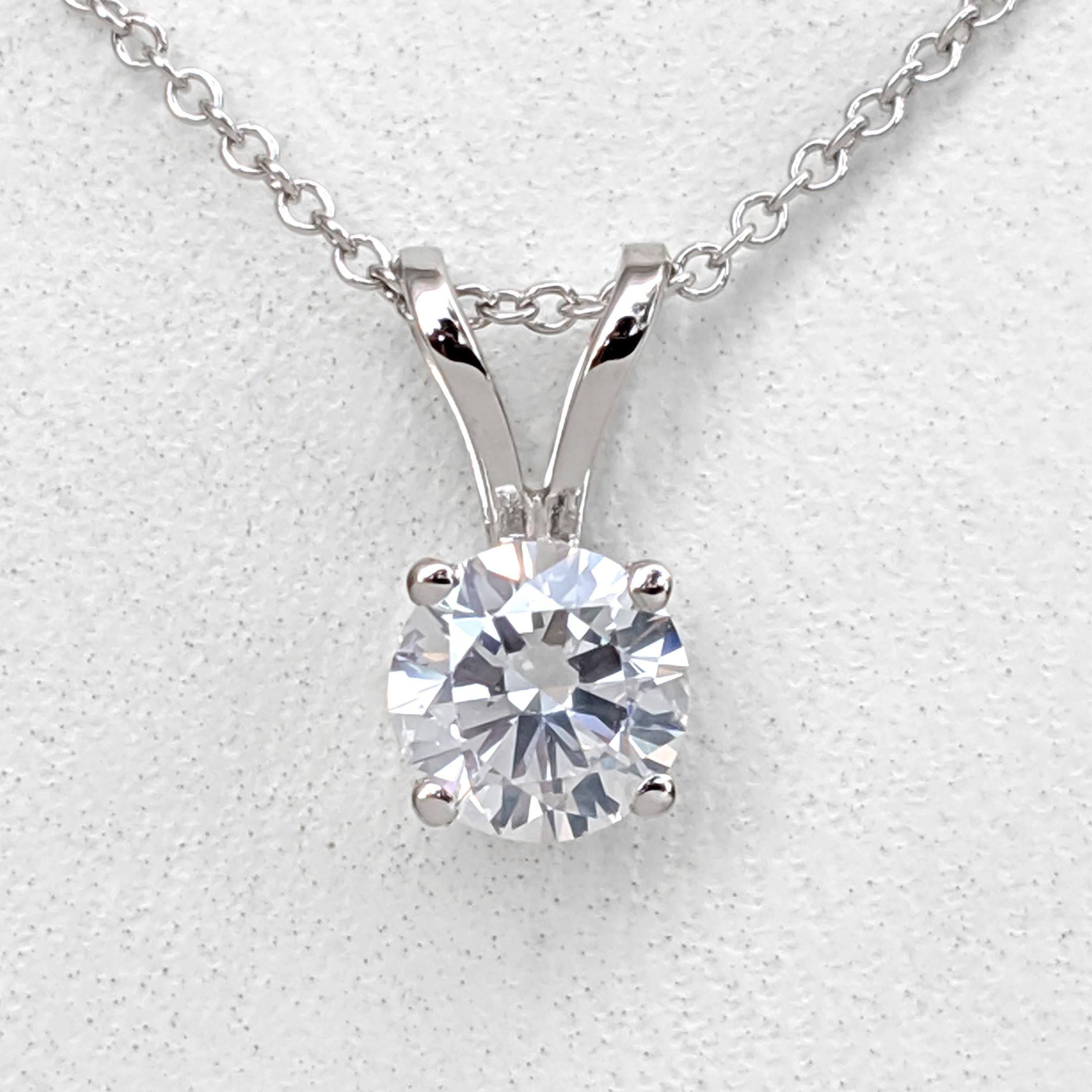Round Cut NO RESERVE! 0.60 Carat Diamond - 14 kt. White gold - Necklace with pendant