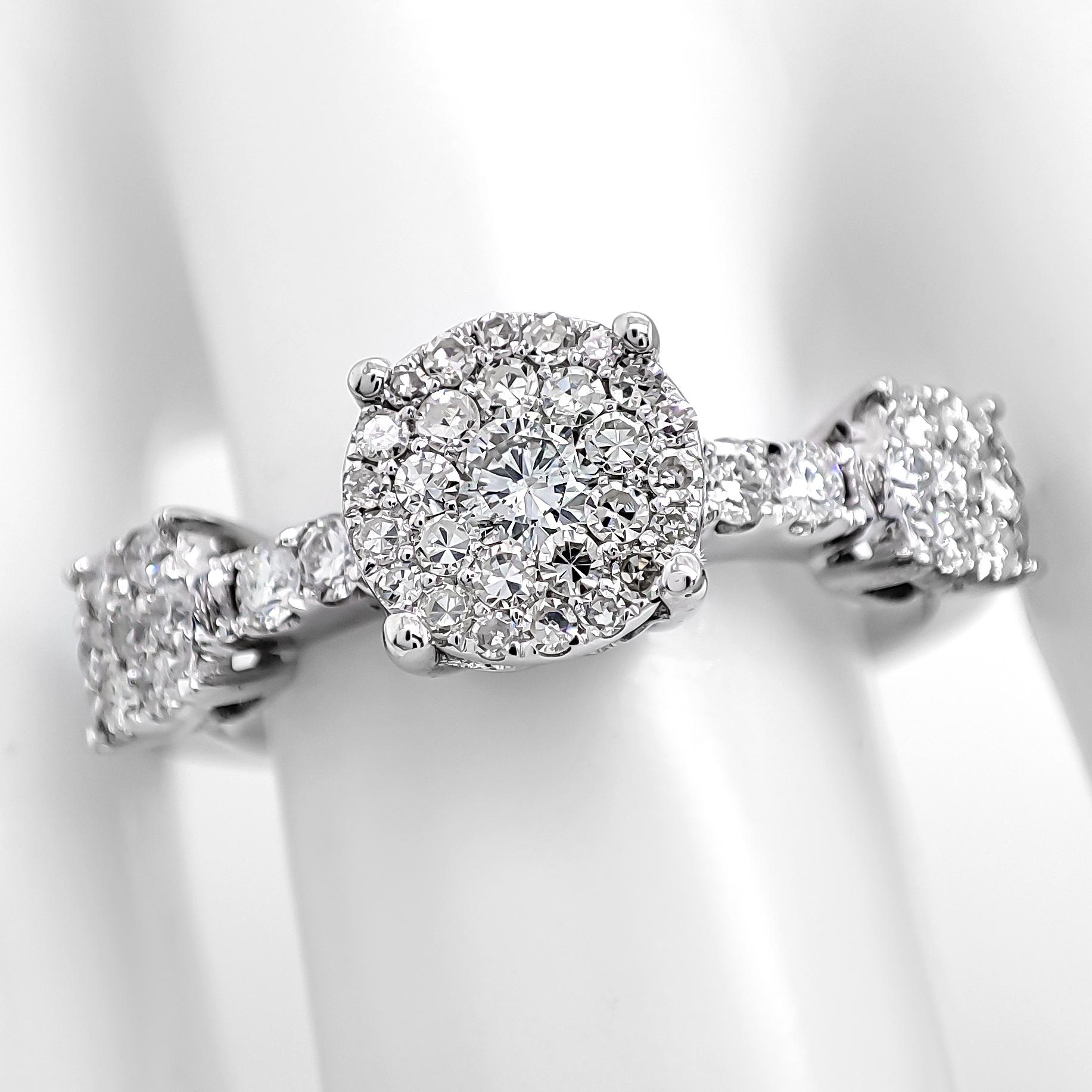 Round Cut 0.60ct Round Diamond 14k White Gold Ring For Sale