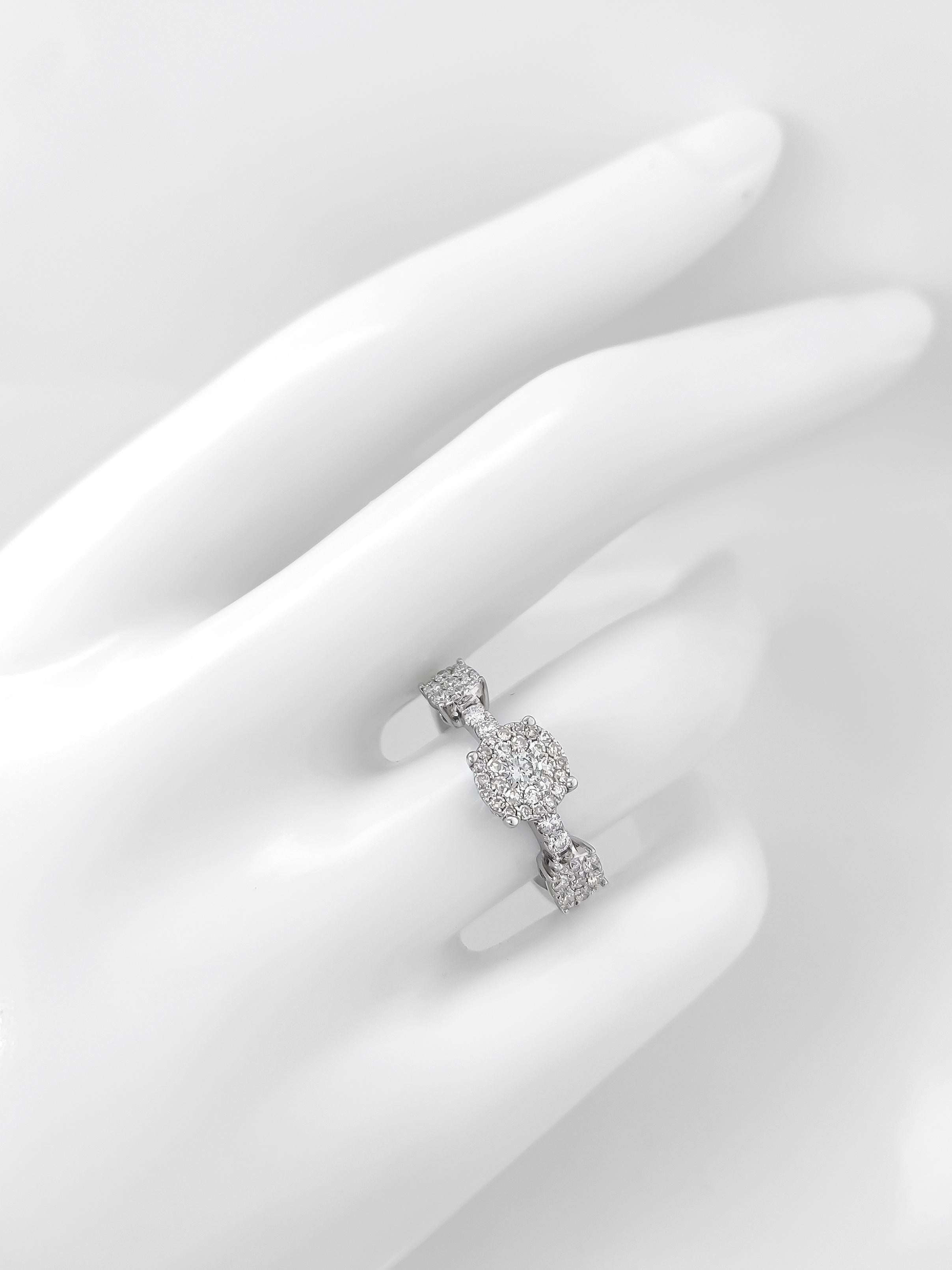0.60ct Round Diamond 14k White Gold Ring For Sale 1