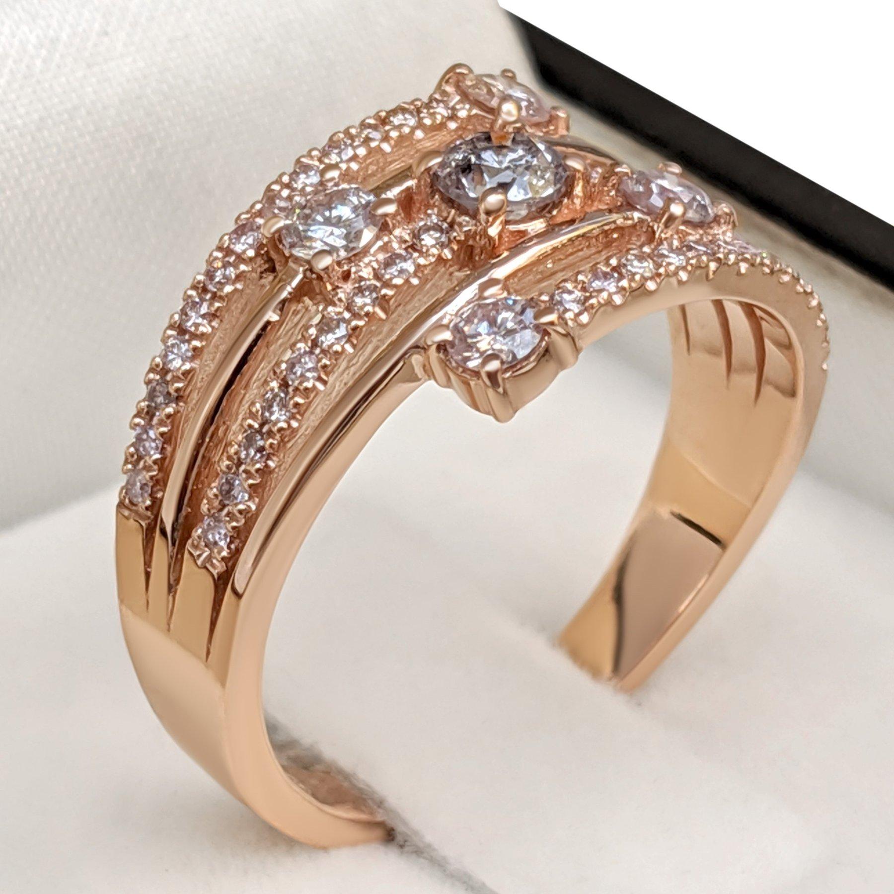 NO RESERVE! - 0.81 Carat Pink Diamonds - 14K Rose Gold - Ring For Sale 1
