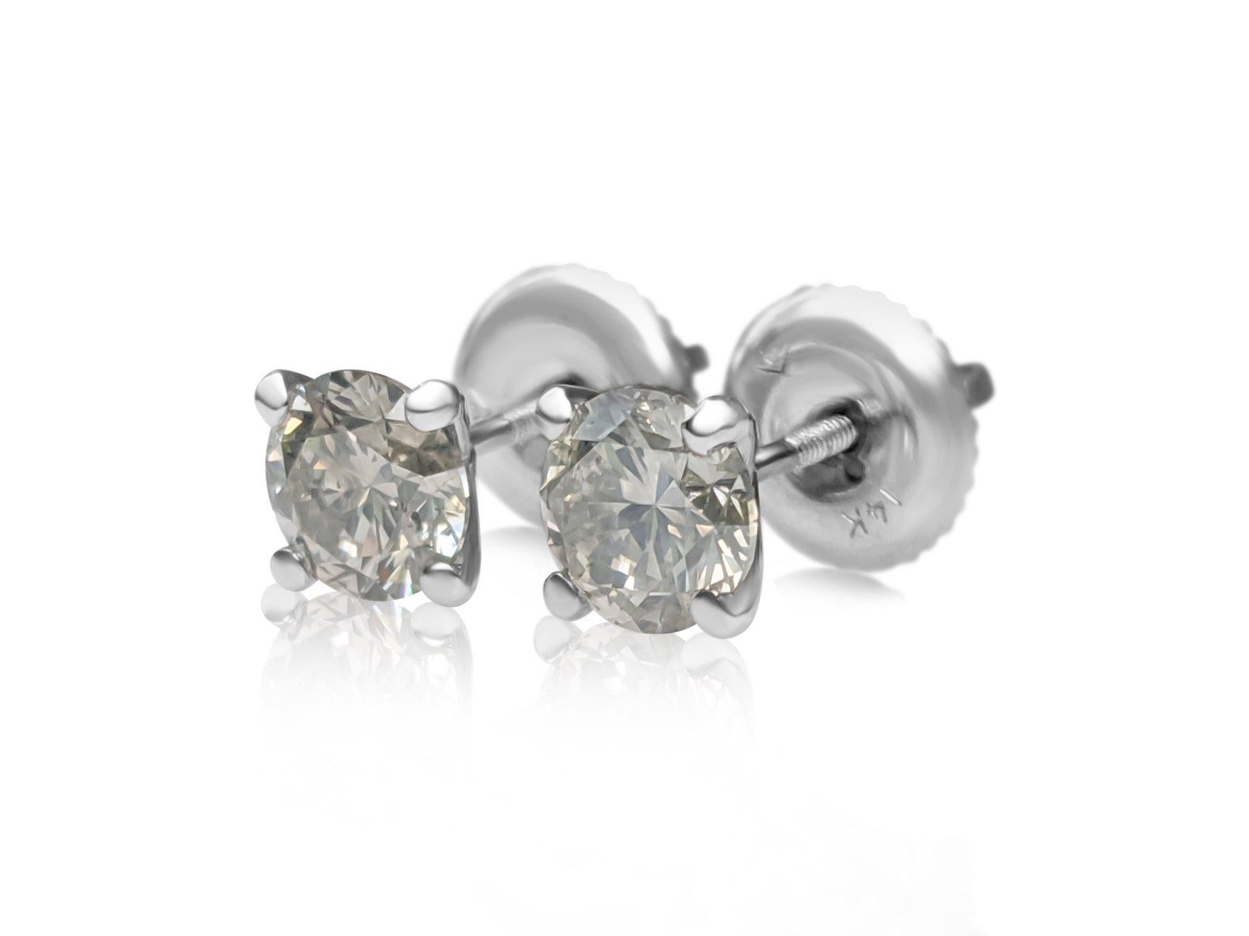 Zentrum Natürliche Diamanten:
Form: Rund Brillant
Gewicht: 1,03 cttw / 2 Stein
Farbe: Nahezu farblos (I - J)
Reinheit: SI1 - SI2

Größe: 5,04 mm

Der Artikel wird von Israeli Diamonds Exchange versandt, der Kunde ist für alle lokalen Zoll- oder