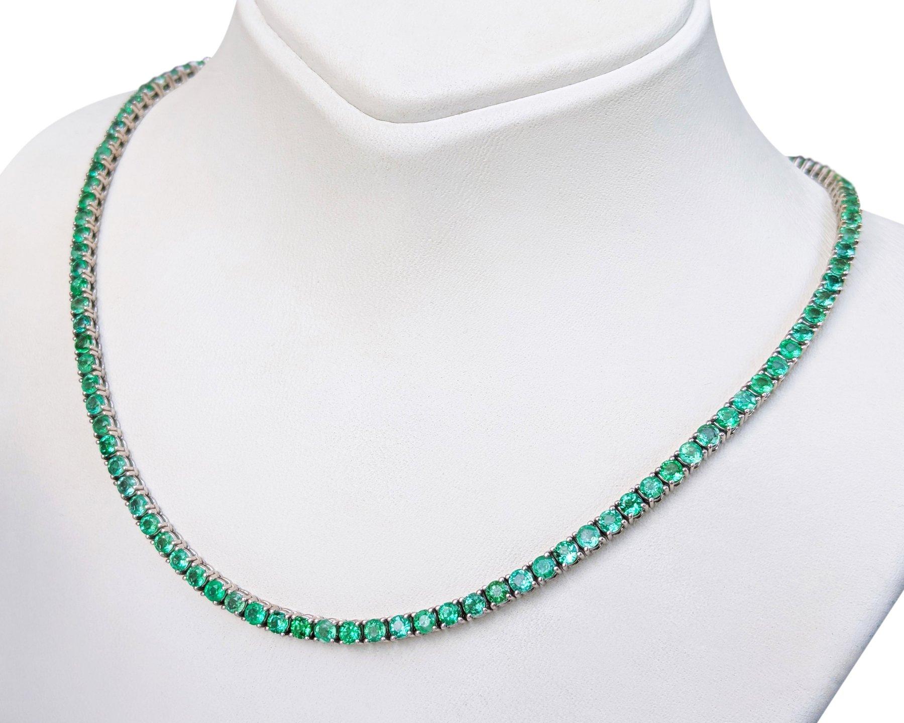Art Deco NO RESERVE! 10.40 Carat Natural Emerald Riviera - 14 kt. White Gold - Necklace