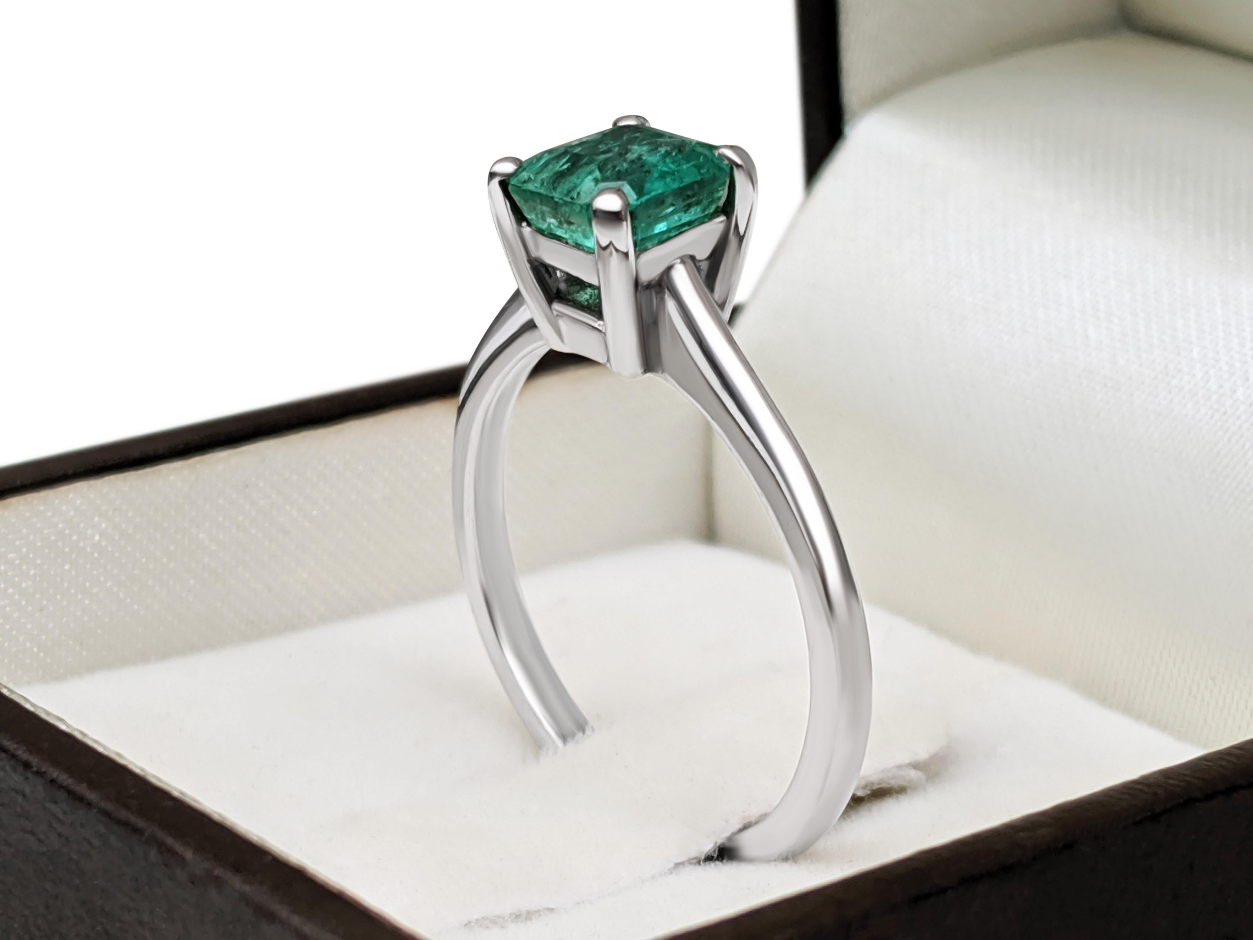Art Deco NO RESERVE!  1.06 Carat Emerald - 14K White Gold - Ring For Sale