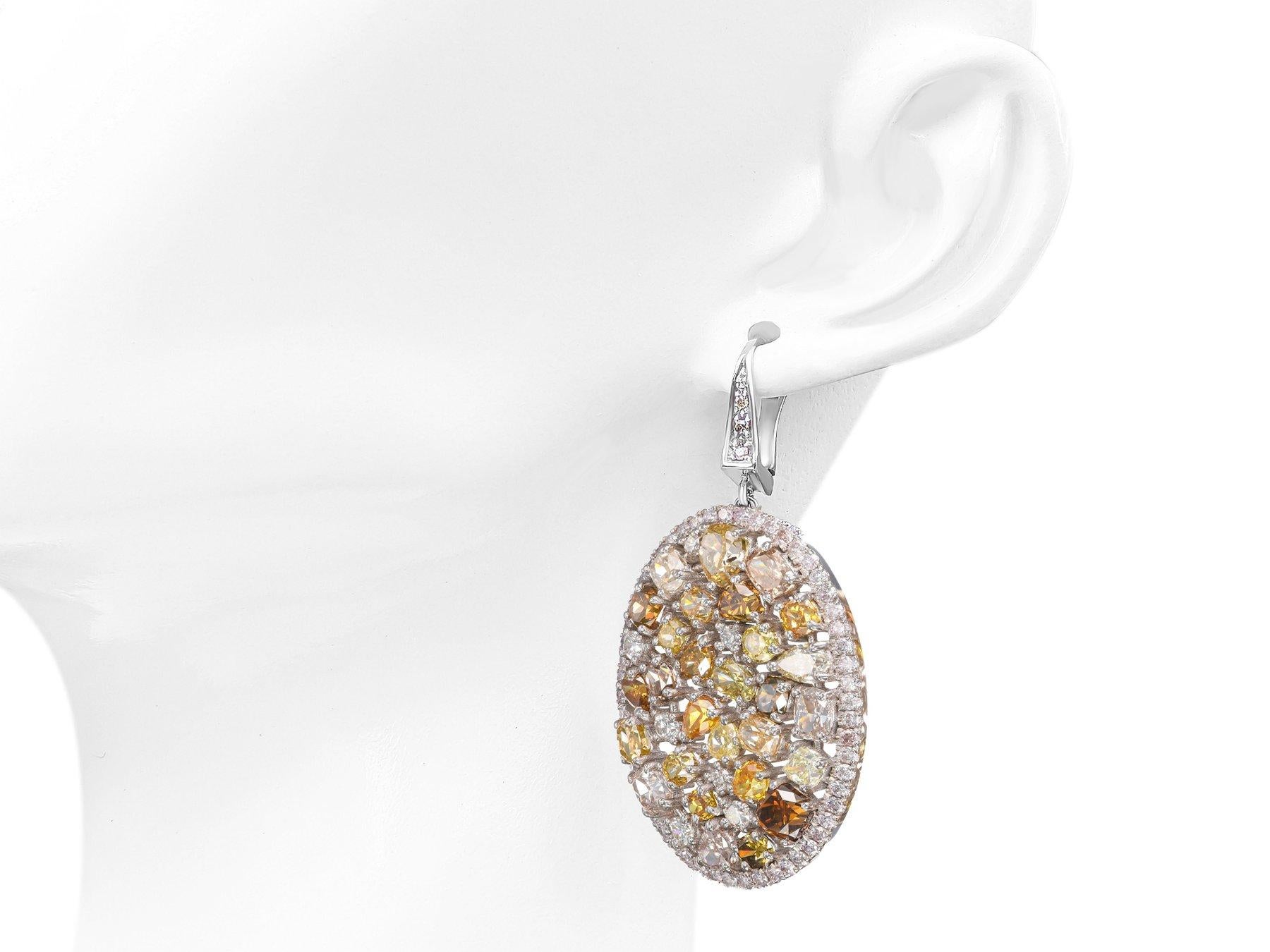 KEINE RESERVE!  -  11,75cttw Ausgefallene farbige Diamanten - 14K Weißgold Ohrringe im Angebot 1