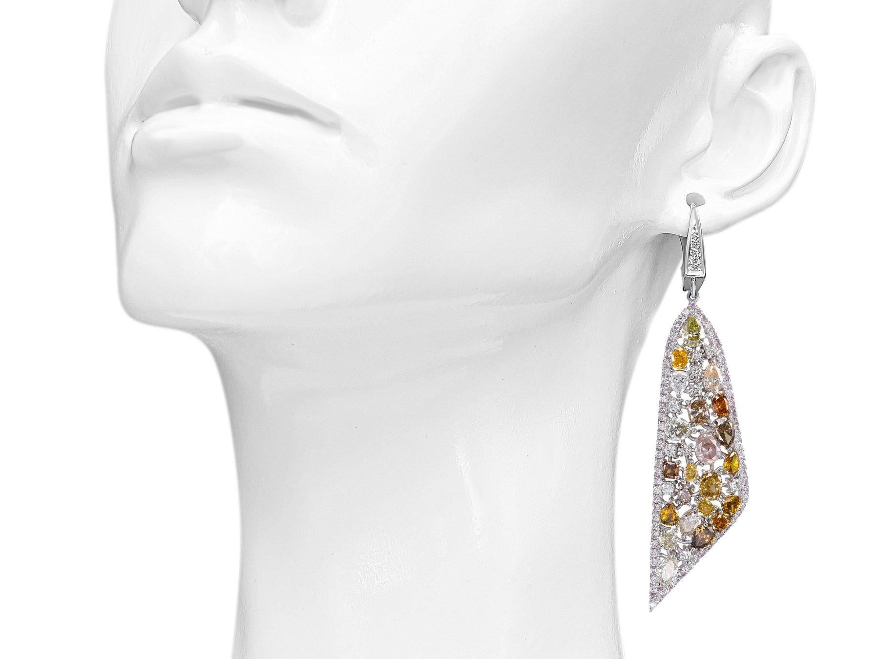 KEINE RESERVE!  --  12,25cttw Ausgefallene farbige Diamanten - 14 kt. Weißgold - Ohrringe im Angebot 1