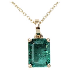 NO RESERVE! 1.33 Carat Emerald - 14 kt. Gold - Pendant Necklace