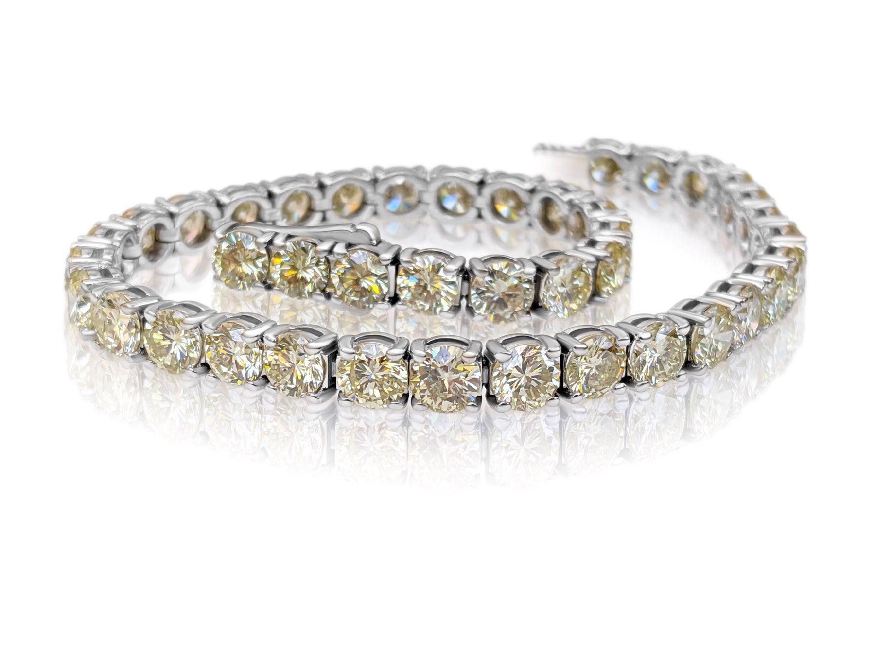 Round Cut NO RESERVE!  13.71 Ct Fancy Light Yellow Diamond Tennis 14K White Gold Bracelet For Sale