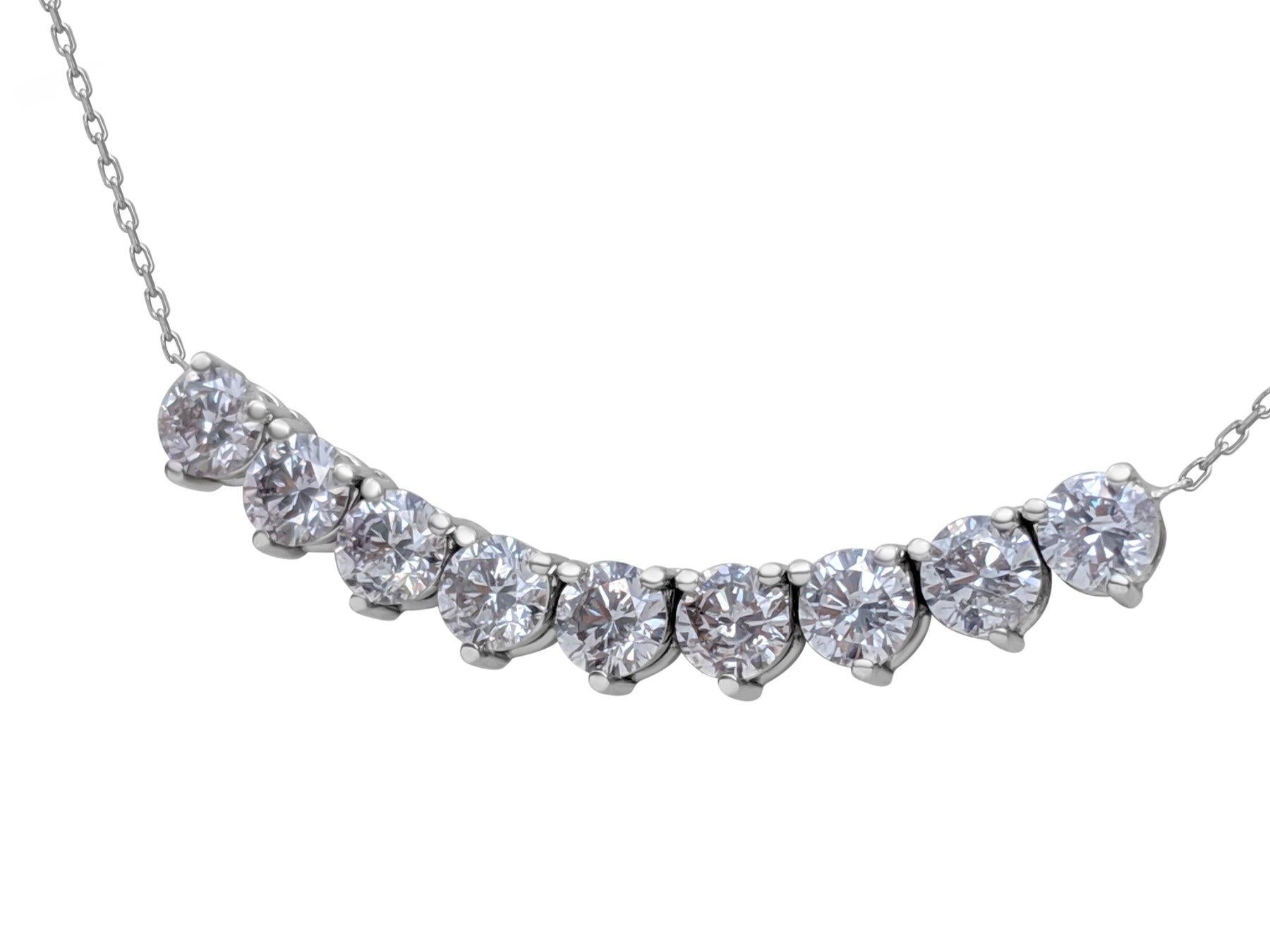 NO RESERVE!  1.56 Carat Fancy Pink Diamonds 14K White Gold Necklace In New Condition For Sale In Ramat Gan, IL