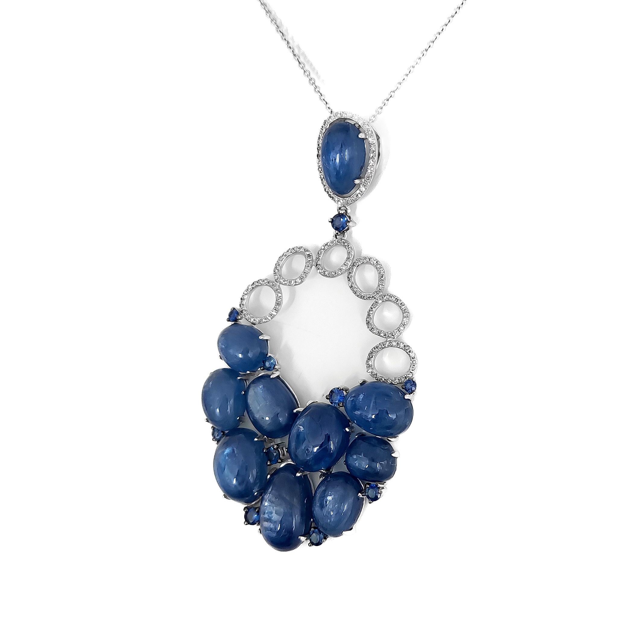 Oval Cut NO RESERVE - 15.60ct Sapphire & 0.48ct Round Diamond 14K White Gold Pendant