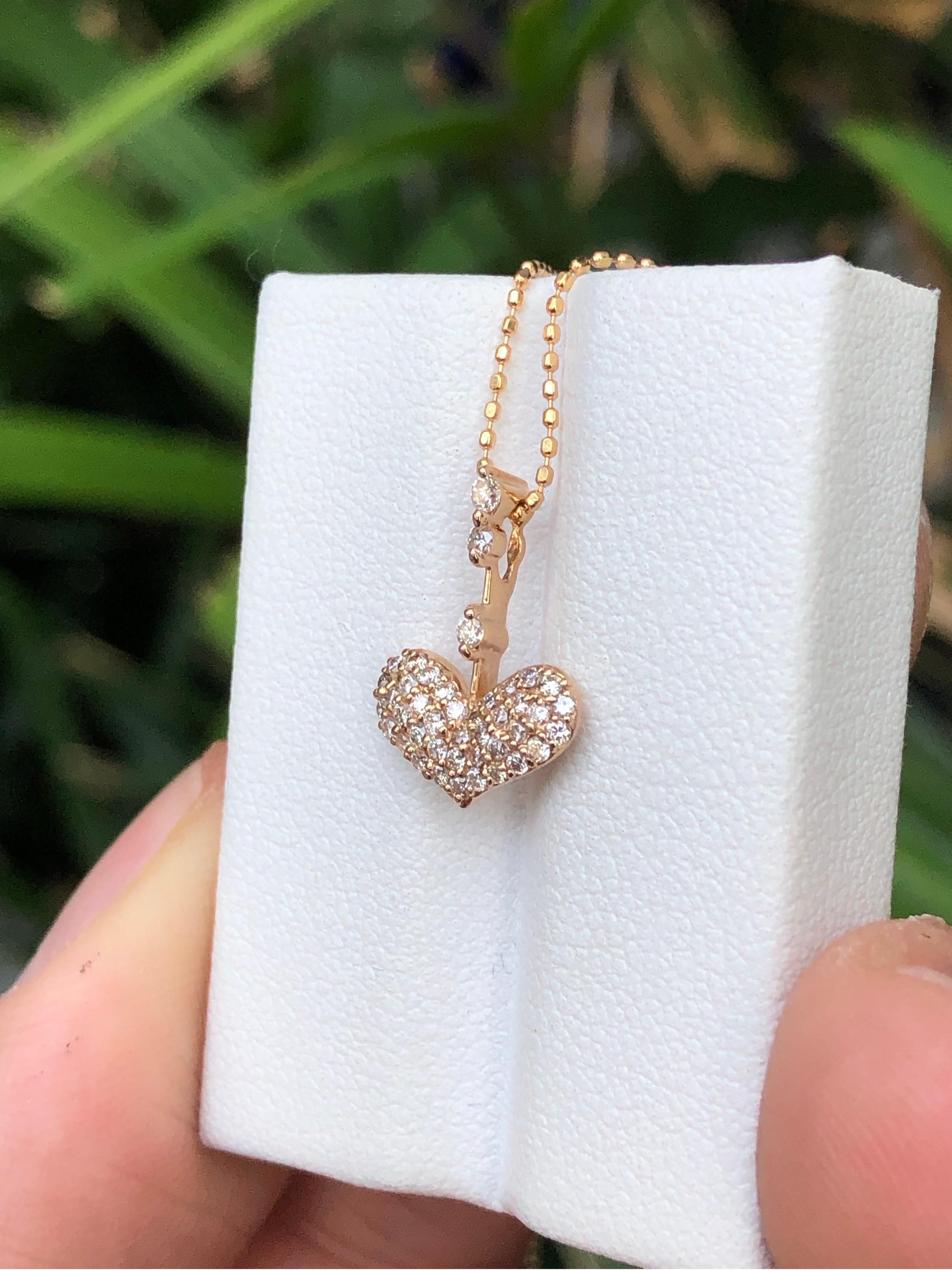 Women's or Men's No Reserve 18K Gold Diamonds Pendant and Necklace  For Sale